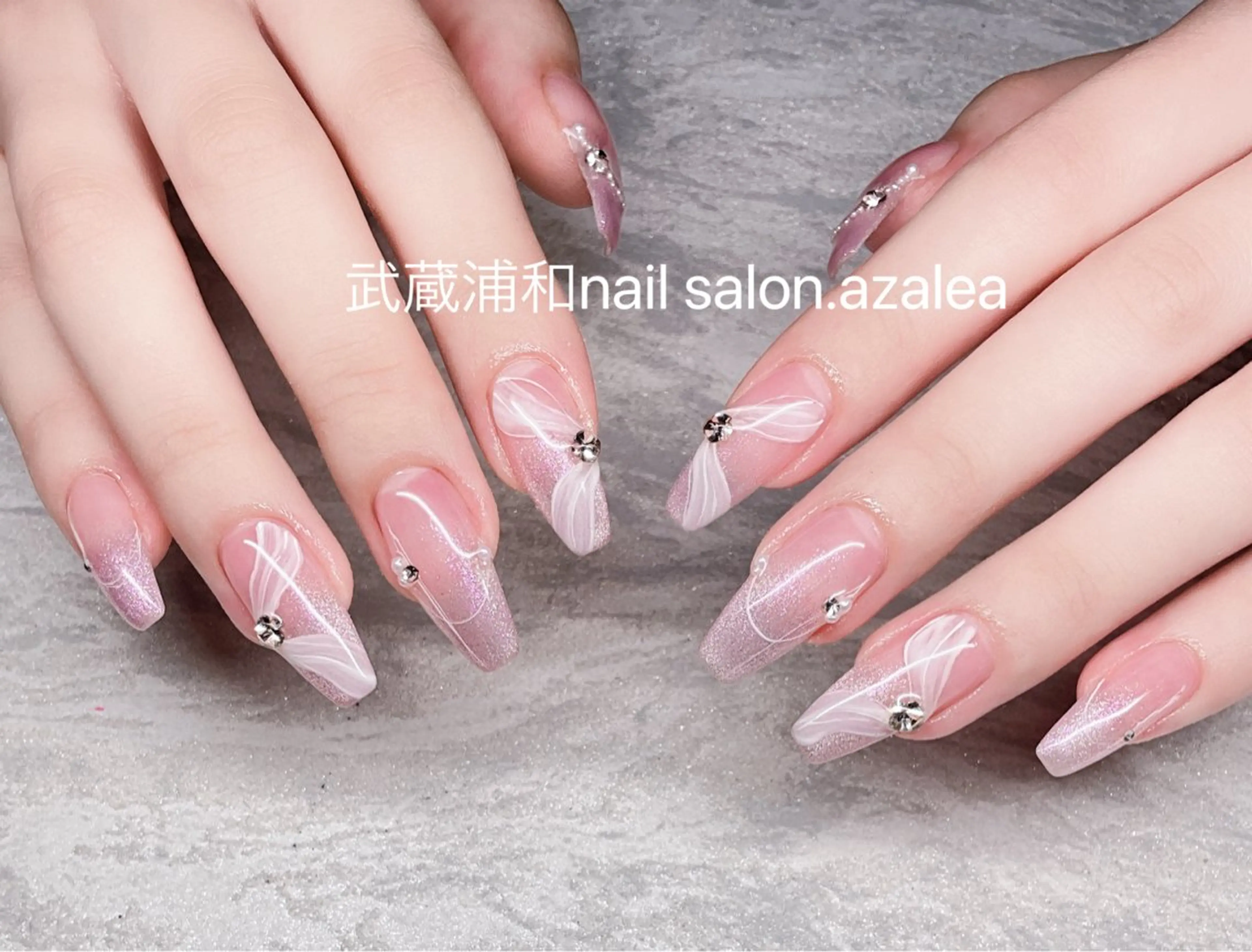 ネイル ハンドネイル R inのネイルデザイン