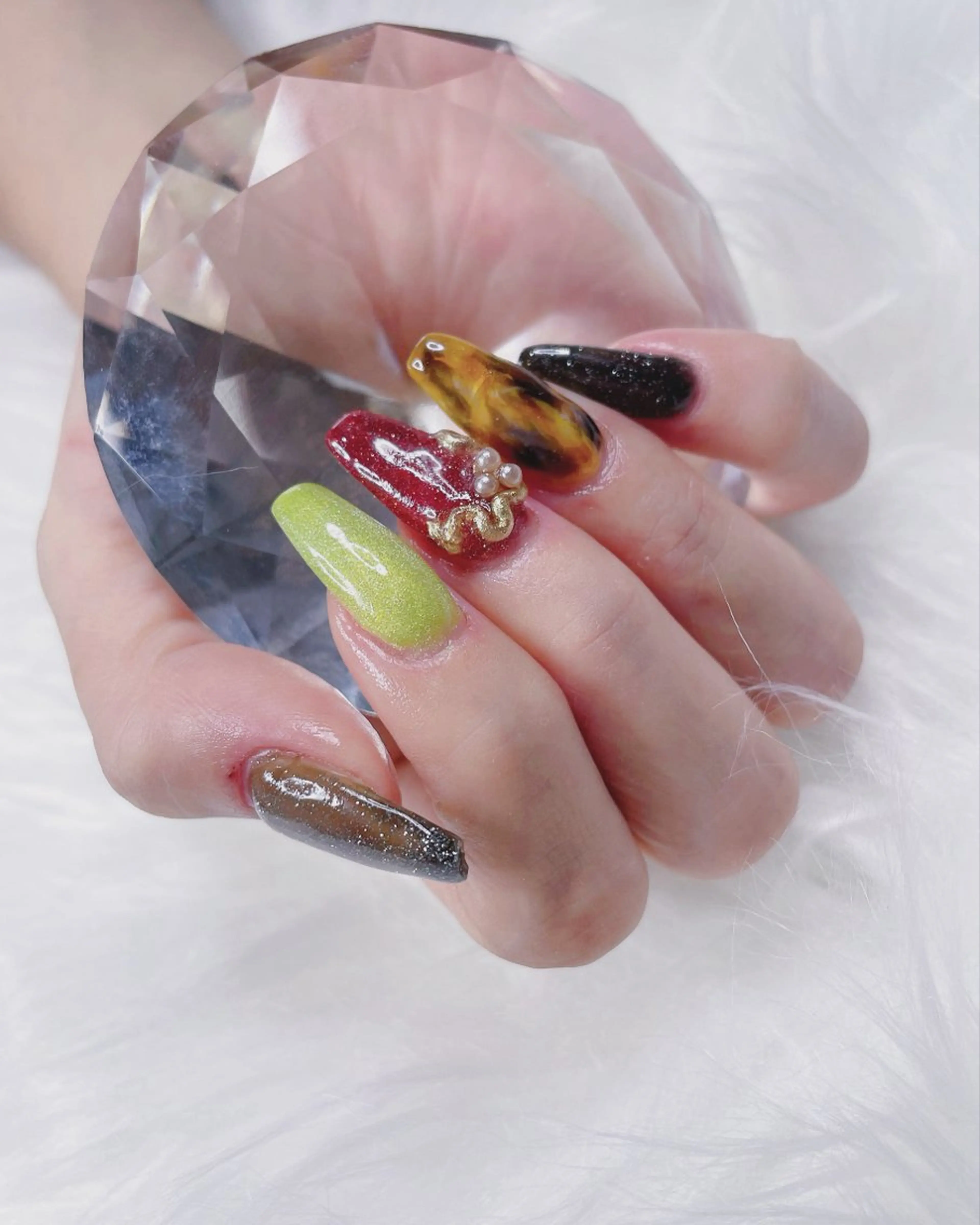 ネイル Tweedia sayaneeのネイルデザイン