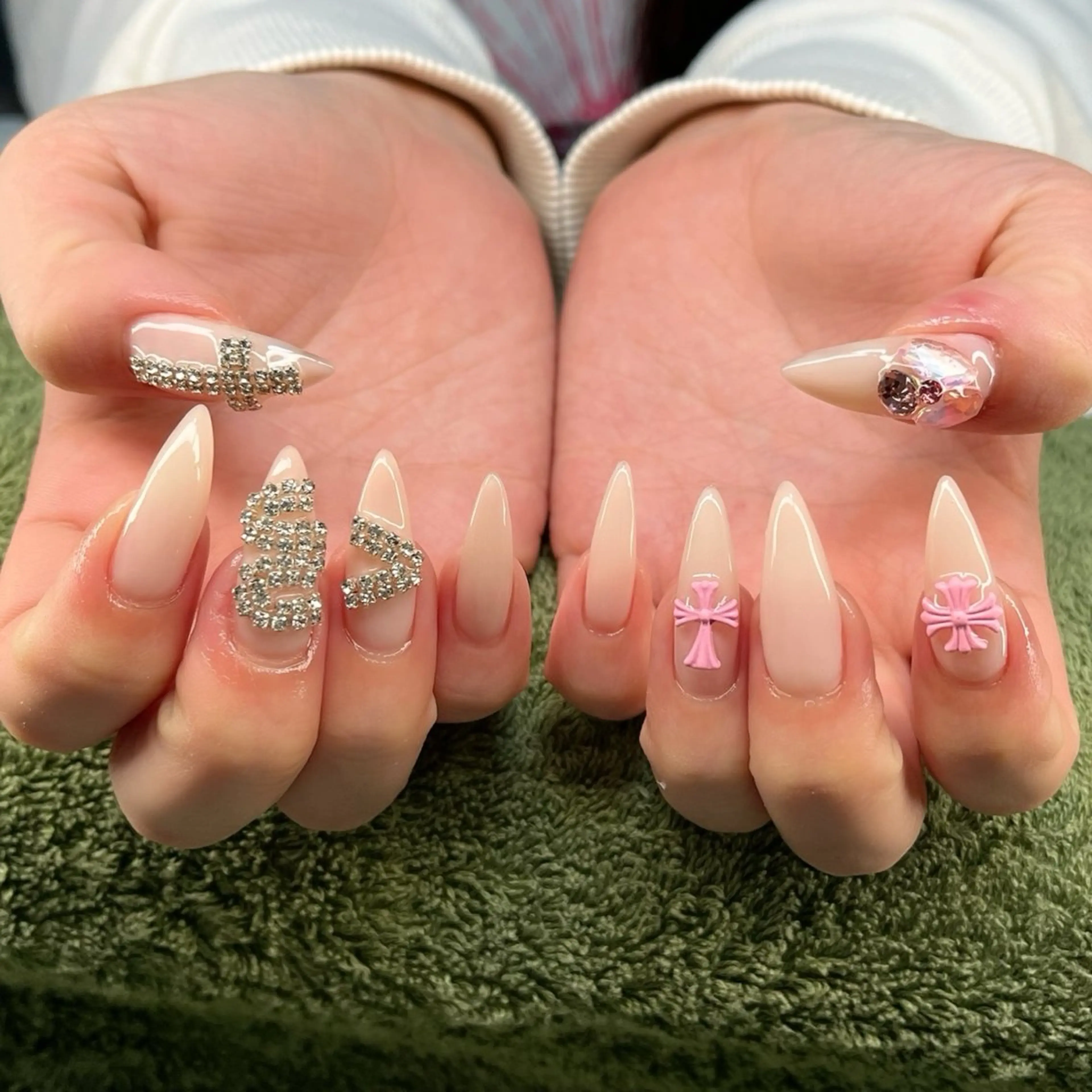 ネイル 長さ出し ハンドネイル フットネイル MHR nailのネイルデザイン