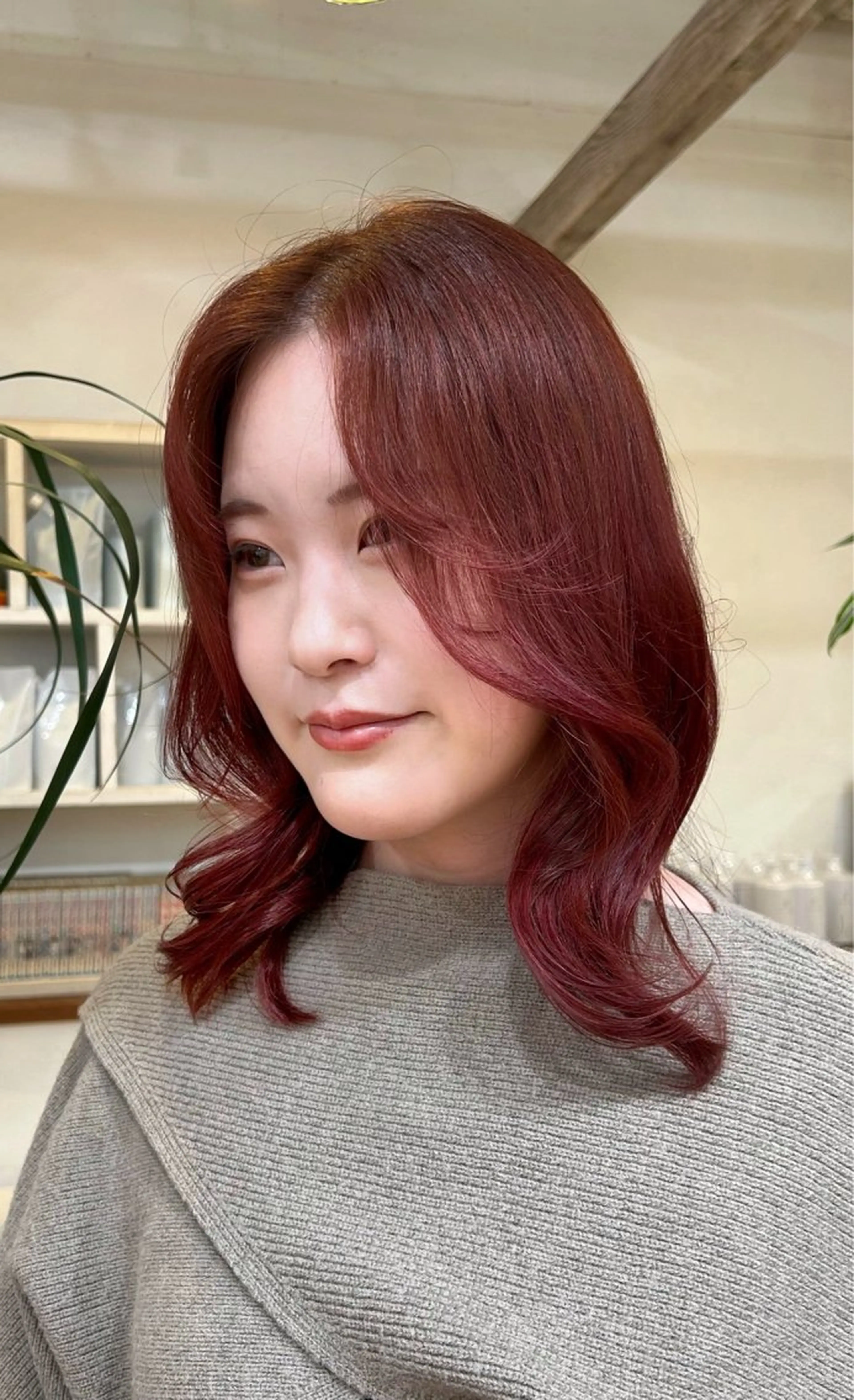 ミディアム カラー くびれヘア 韓国風ヘア カット ヘアカラー トリートメント ✂︎店長✂︎ ちさきのヘアスタイル