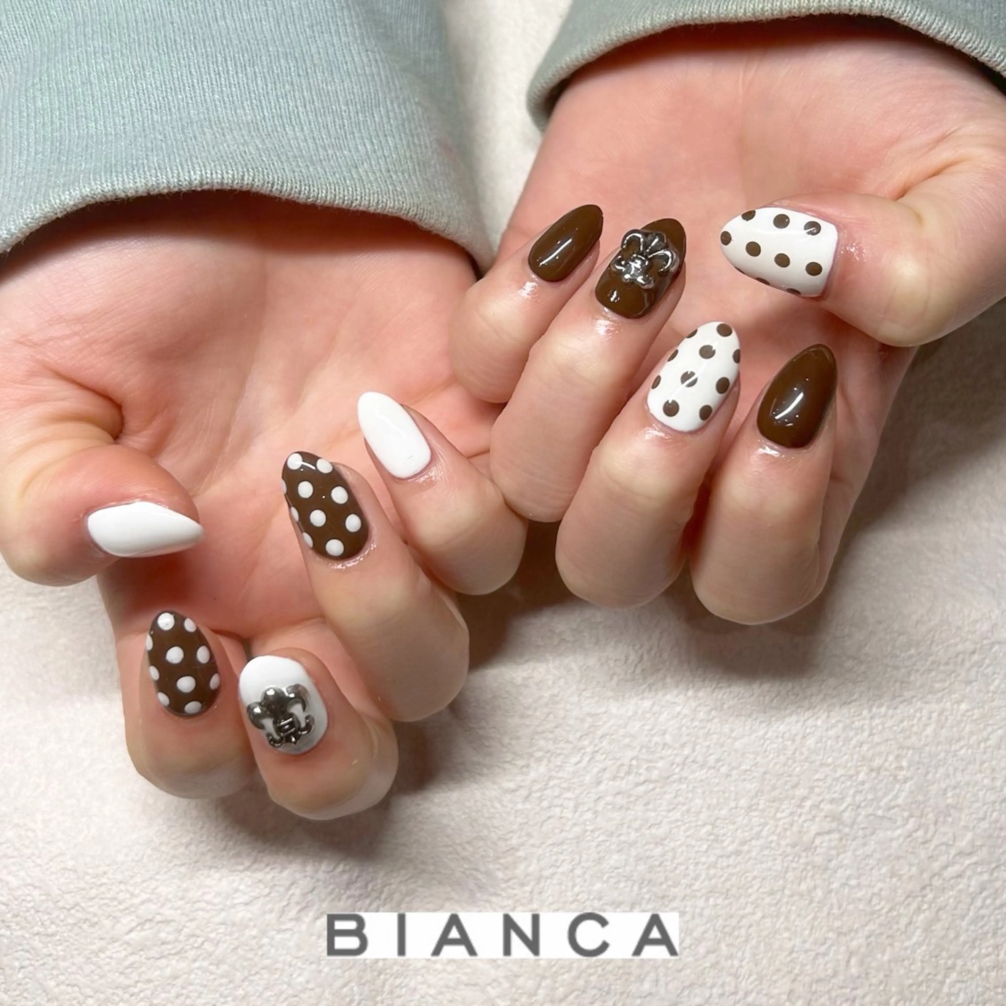 ネイル Bianca ABEのネイルデザイン
