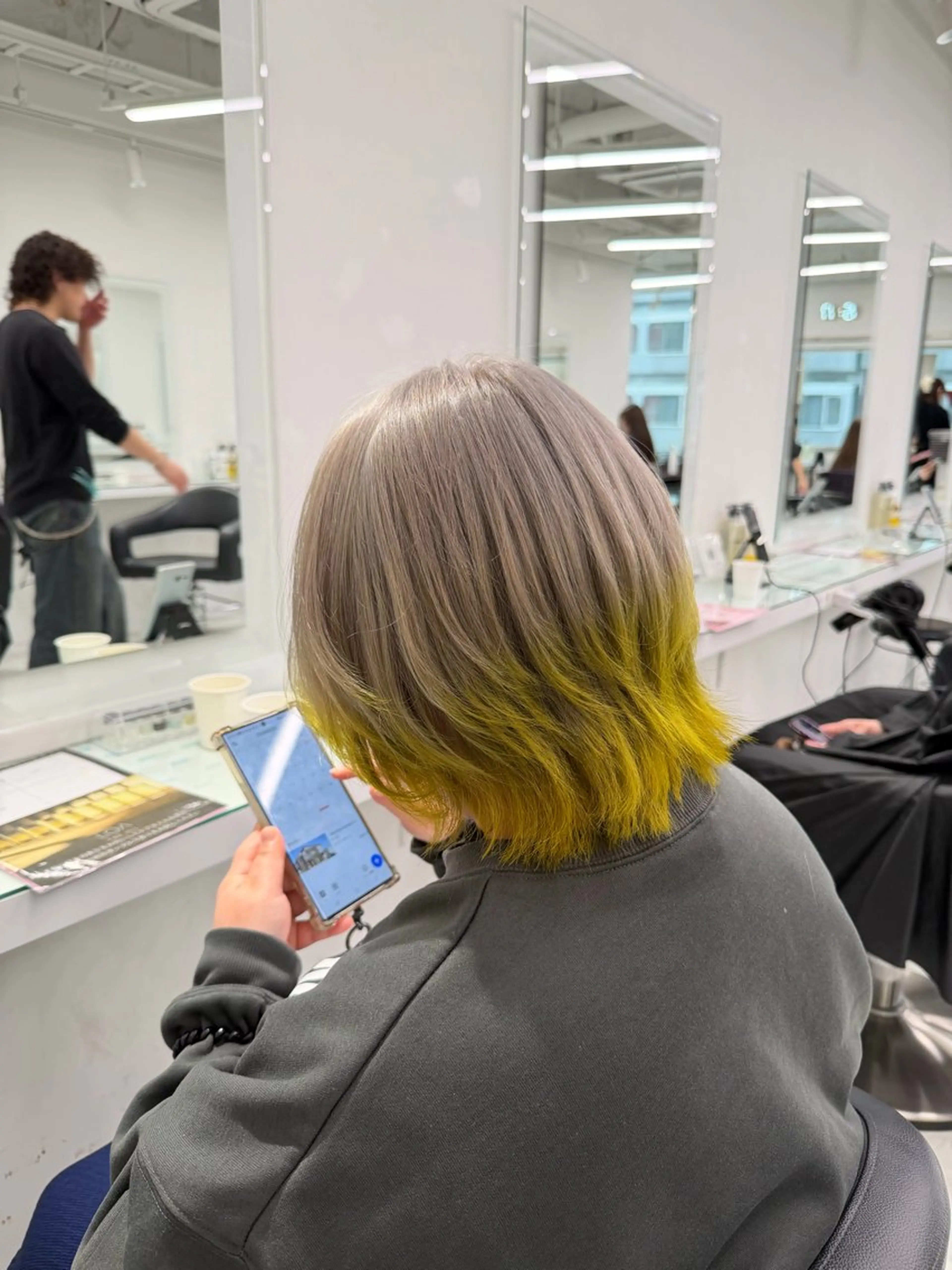 ミディアム カラー ヘアカラー トリートメント ヘッドスパ ヘアセット ❄最強かわいいカラー ❄️MINA❄️のヘアスタイル