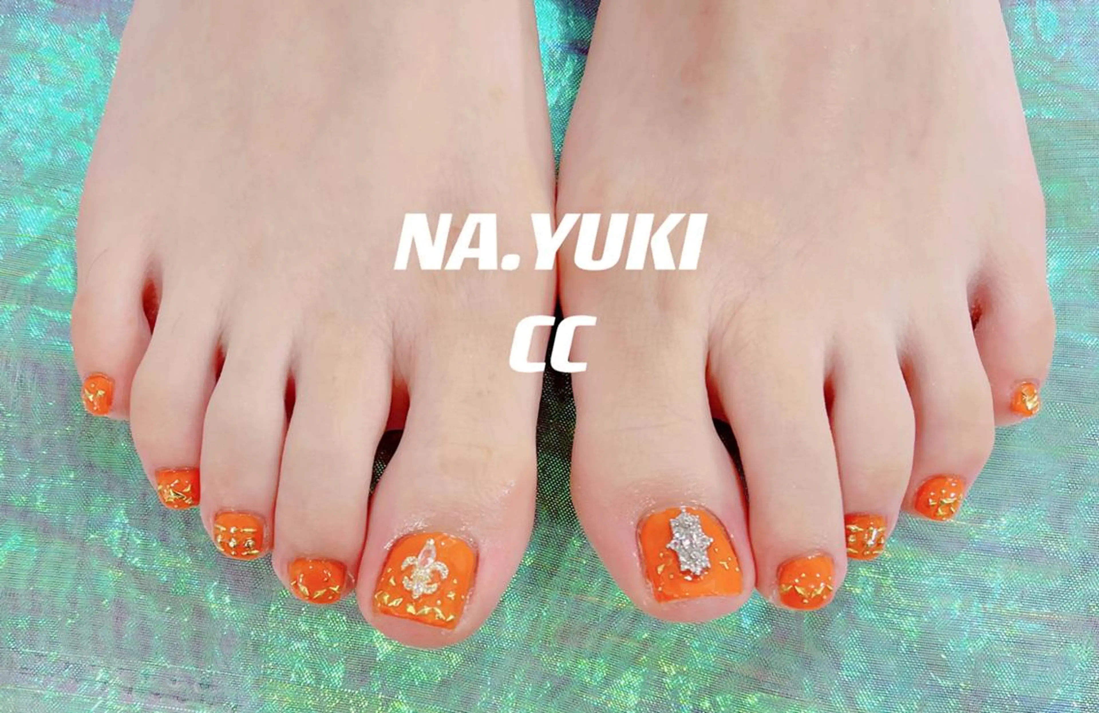 フットつけ放題（持ち込みデザイン)8280(デザイン6本まで) 【初回ジェルオフ無料ケア込み】の写真