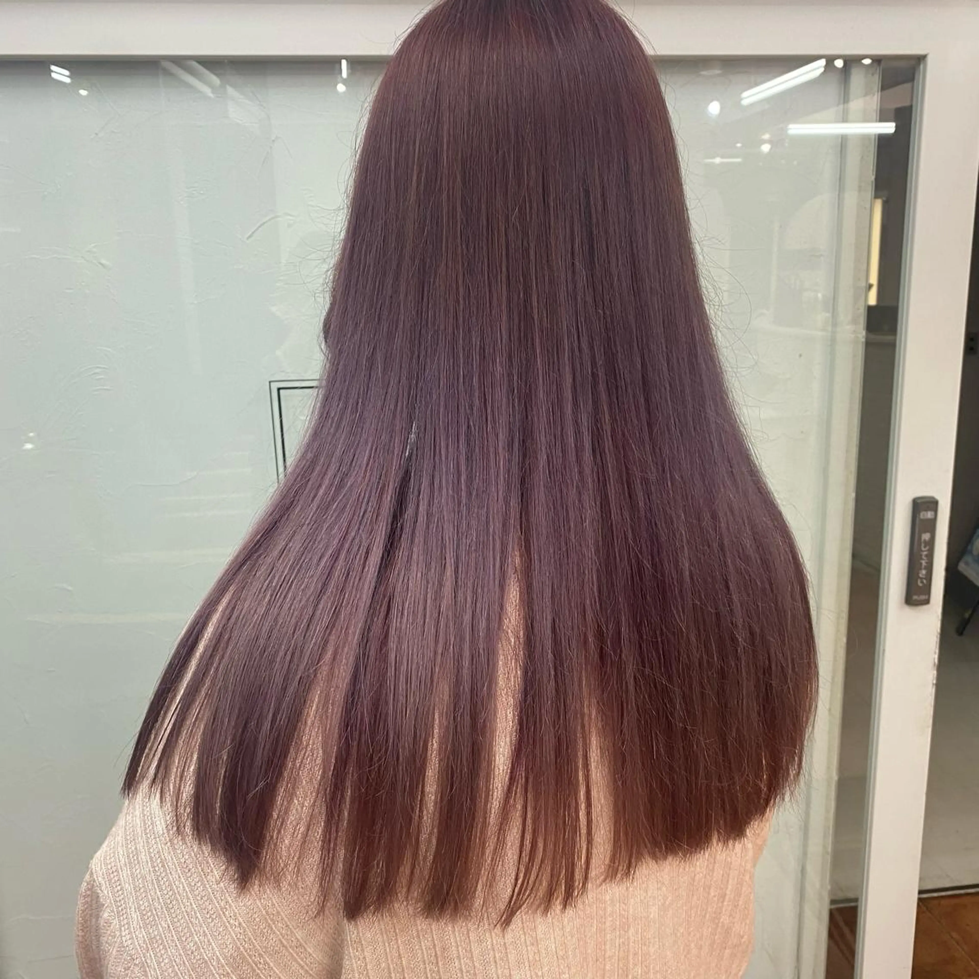 ロング カラー Miyu's所属・juri .のヘアスタイル