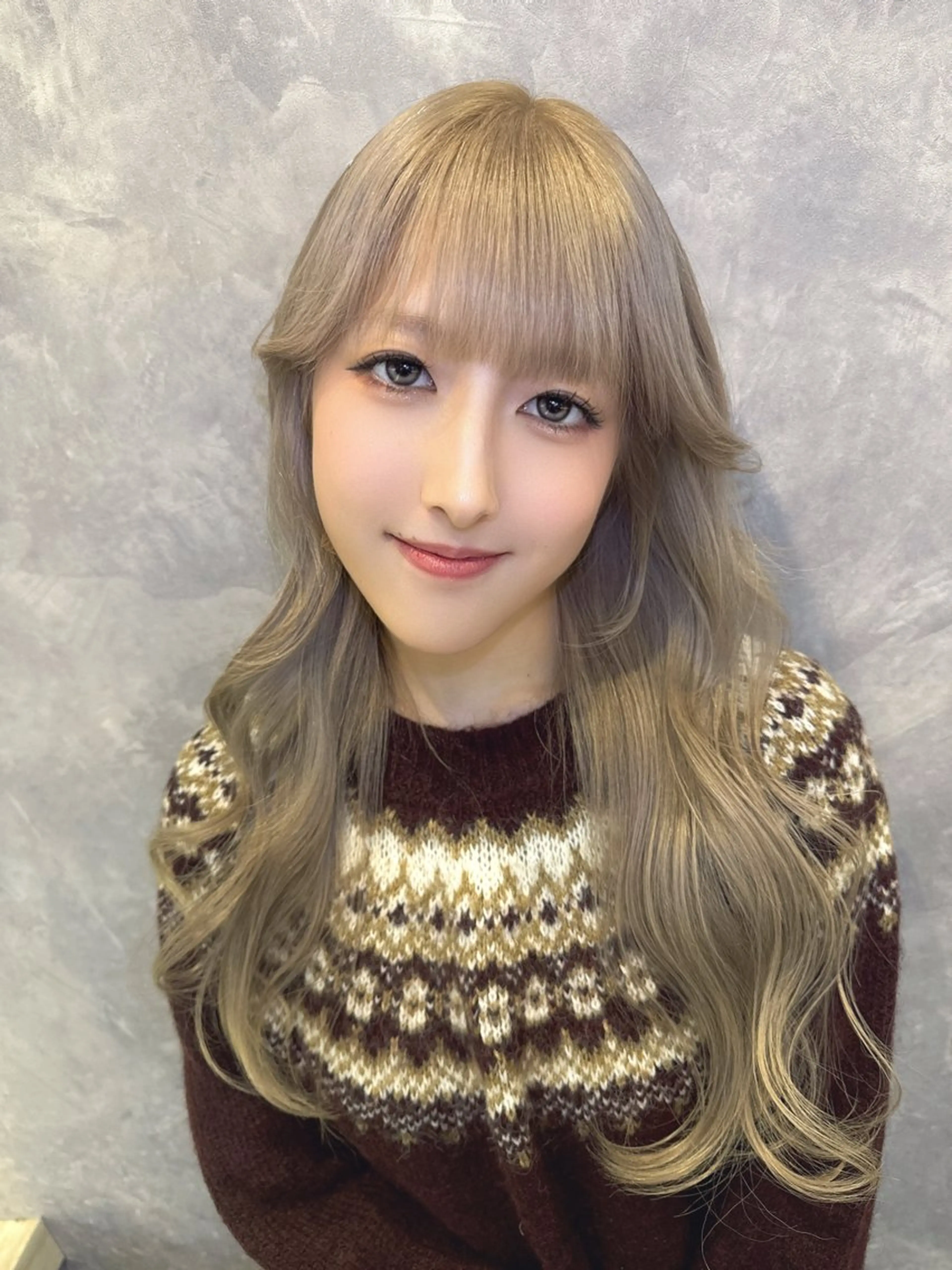 セミロング ラベンダーベージュ 学生 韓国風ヘア ヘアカラー 🦋ami/浦和 ブリーチカラー🦋のヘアスタイル