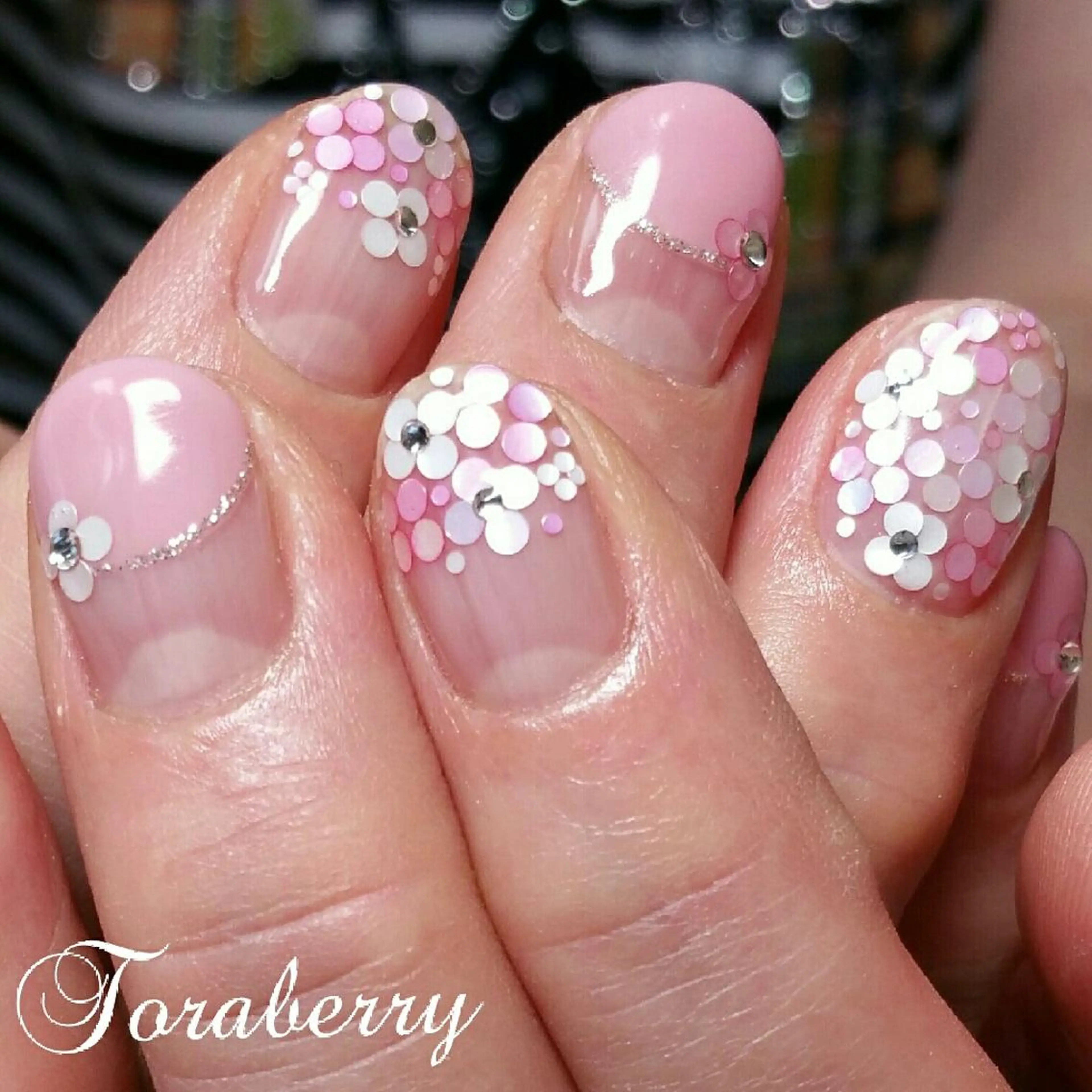 ネイル 持ち込み ネイリスト なつみのネイルデザイン