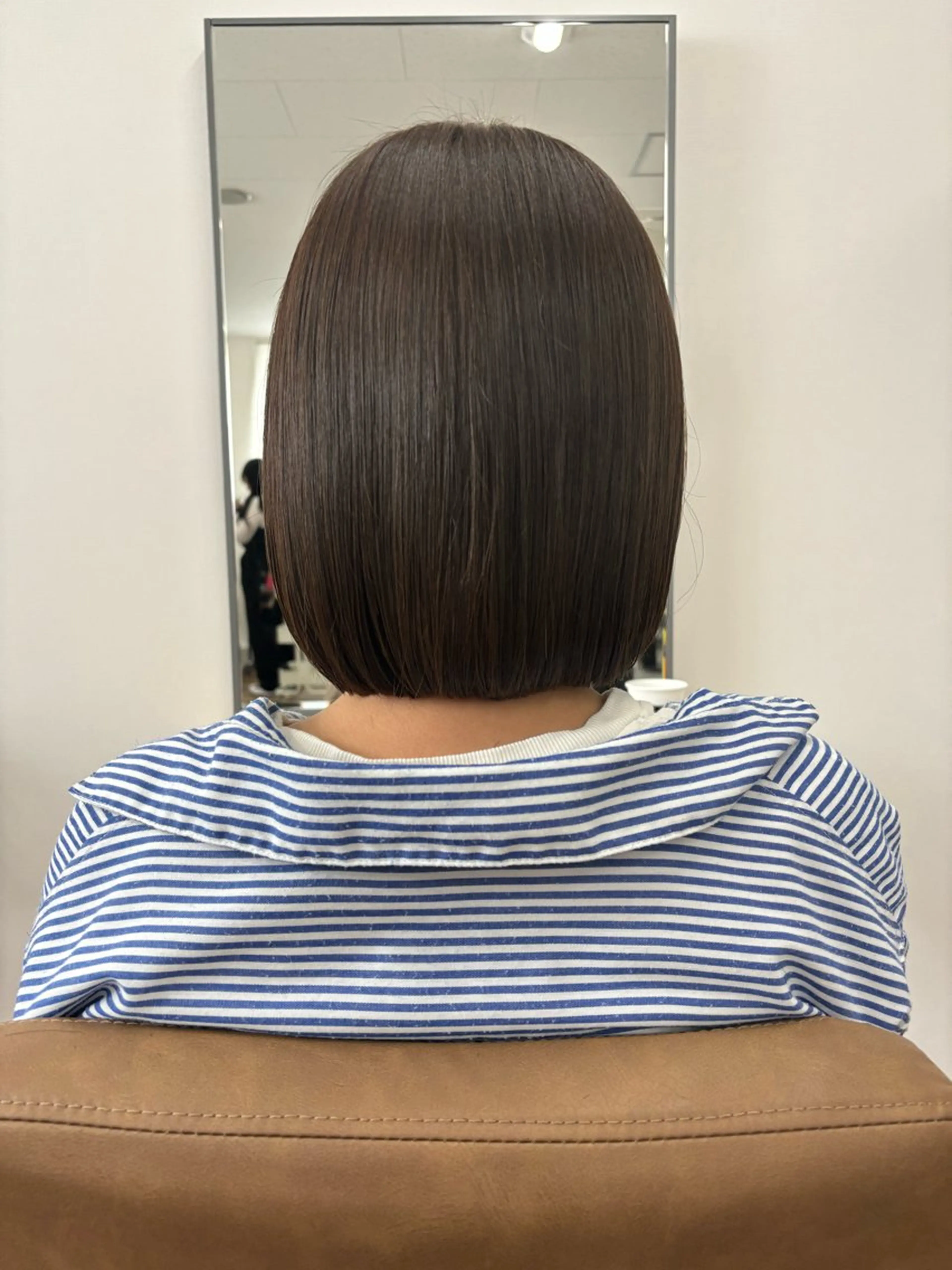 ショート カラー 切りっぱなしボブ オリーブカラー ボブ カット トリートメント モエカ -YUCCA-のヘアスタイル