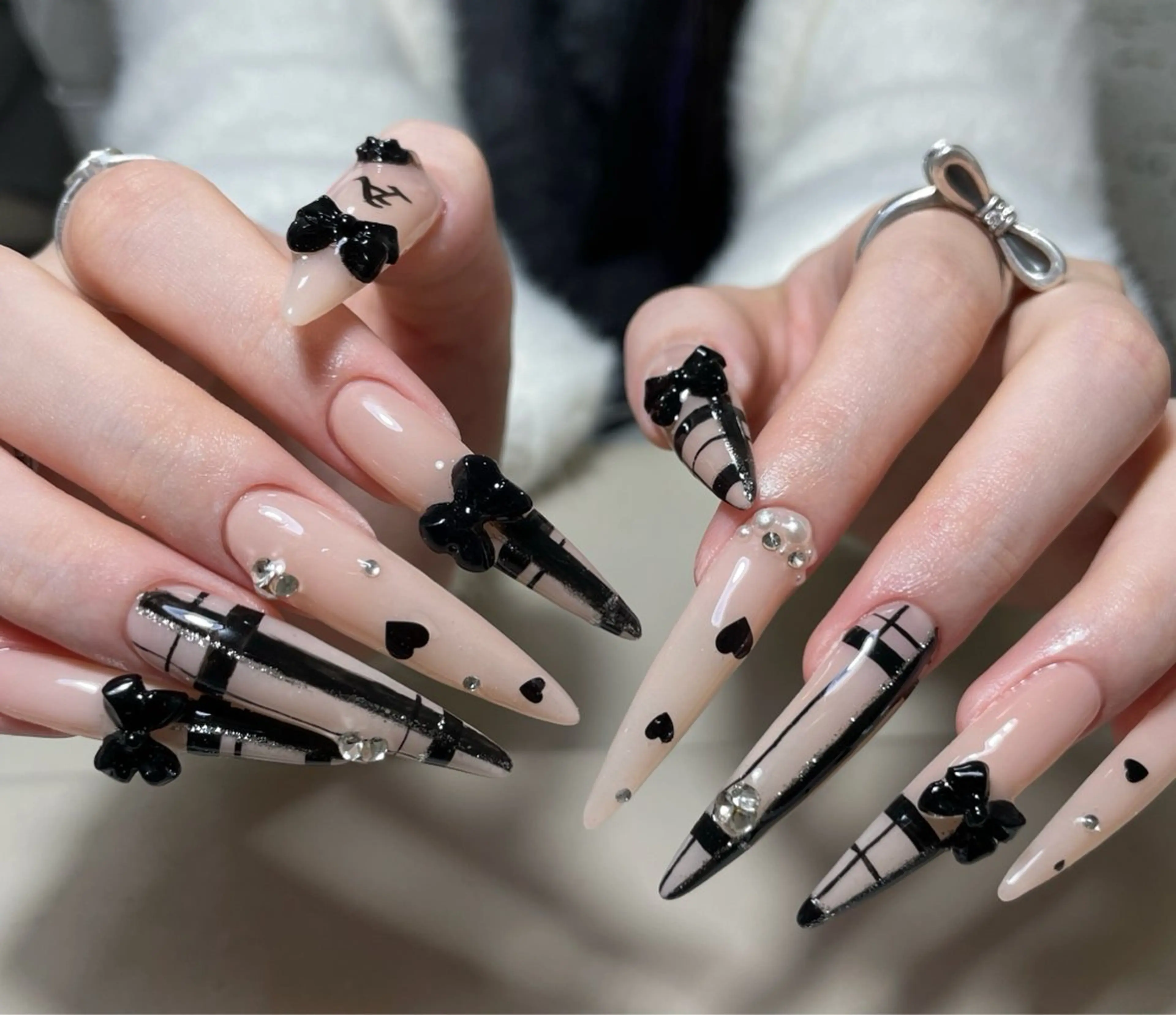 ネイル ハンドネイル ハンドケア 🍑 momo_nailのネイルデザイン