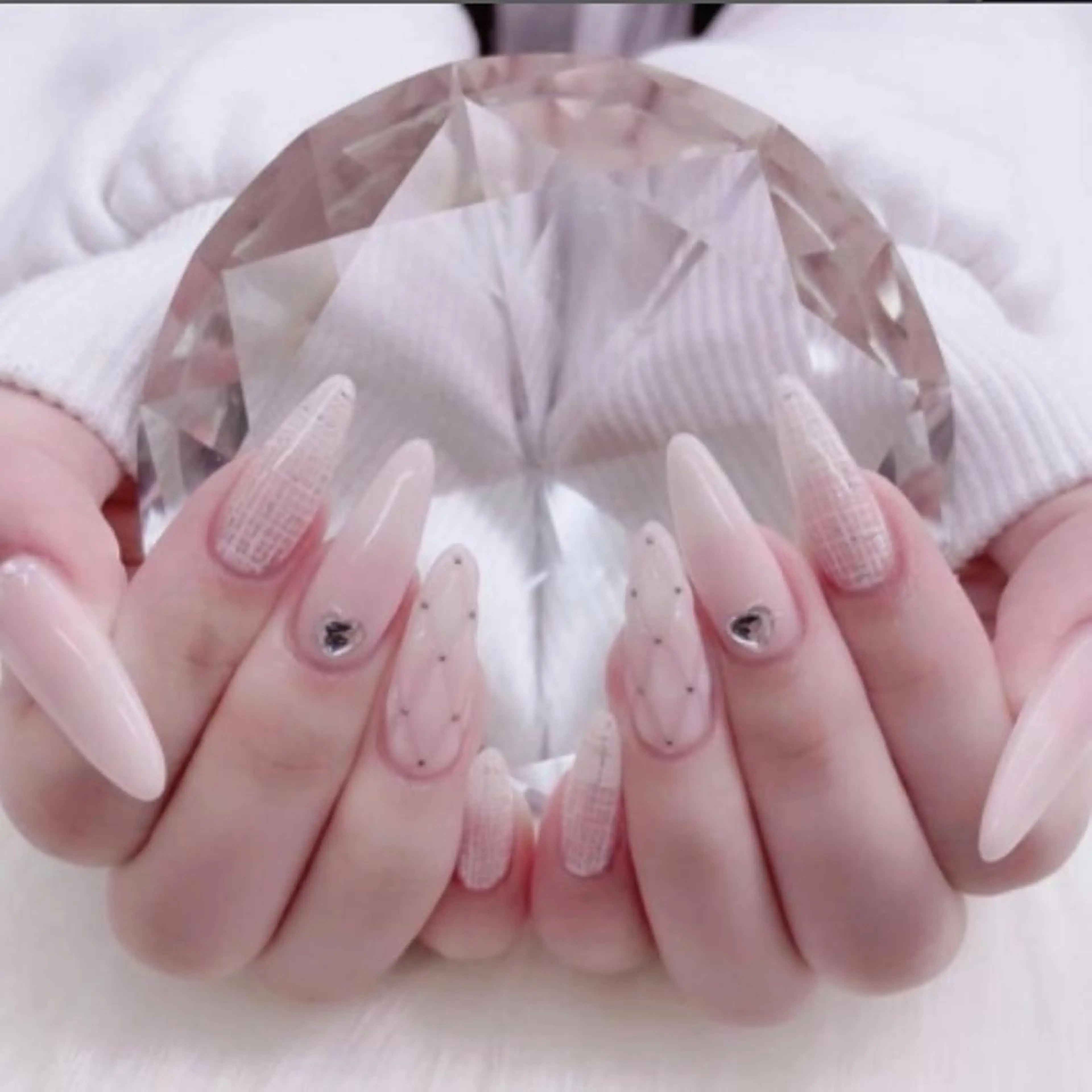 ネイル Queens みなみのネイルデザイン