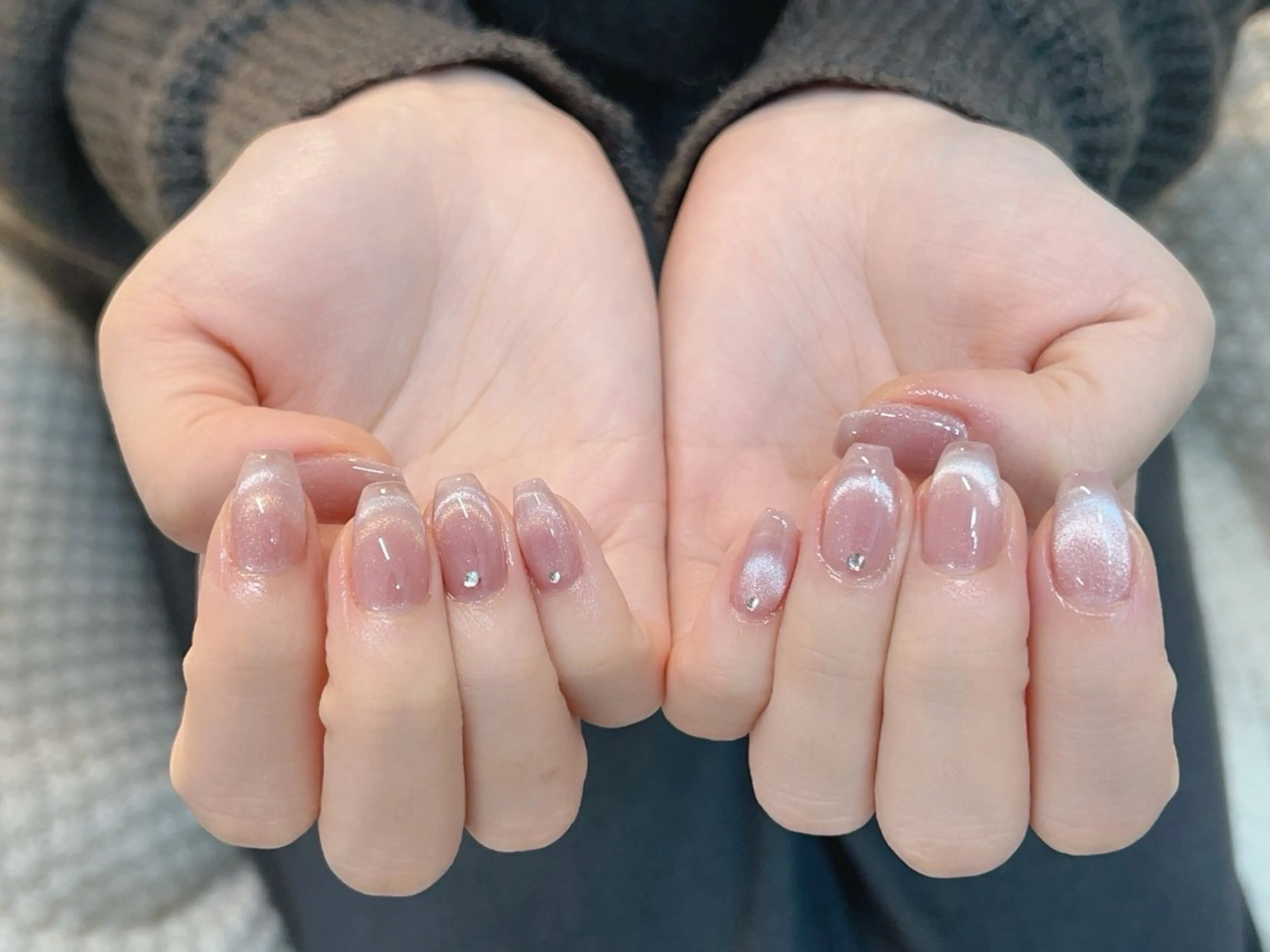 ネイル フレンチネイル マグネットネイル マグネットフレンチ ハンドネイル Nail salon CELEBRAILのネイルデザイン