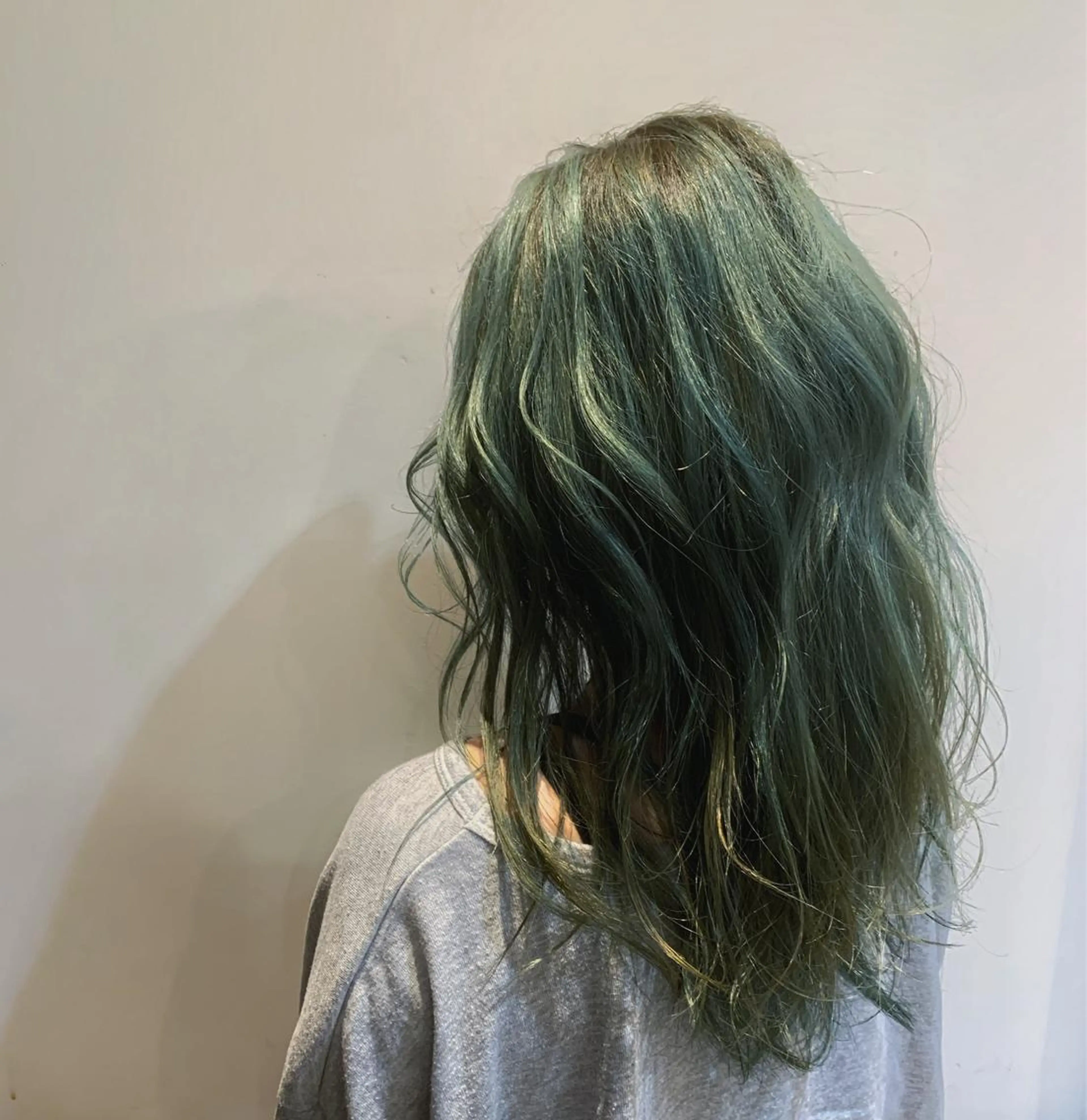 セミロング カラー ブリーチ 新宿/韓国レイヤー 髪質改善カラー/角所のヘアスタイル