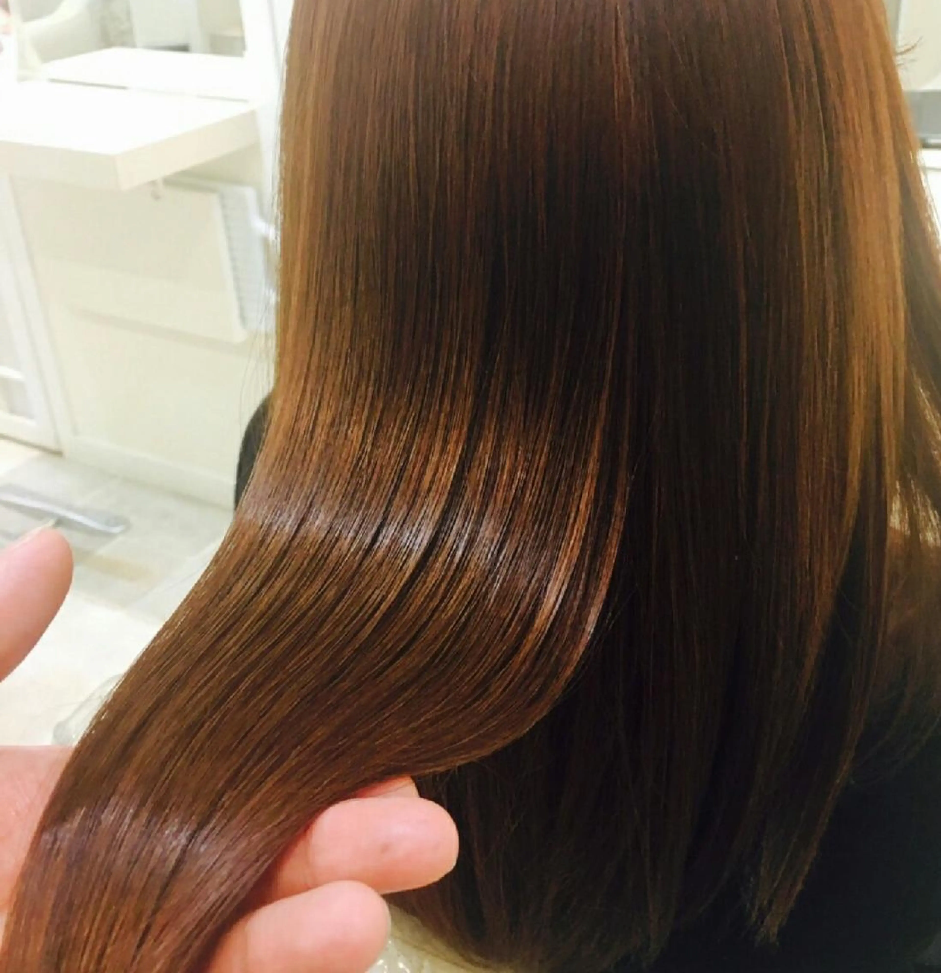 ロング カラー カット 縮毛矯正 トリートメント 須賀 一美のヘアスタイル