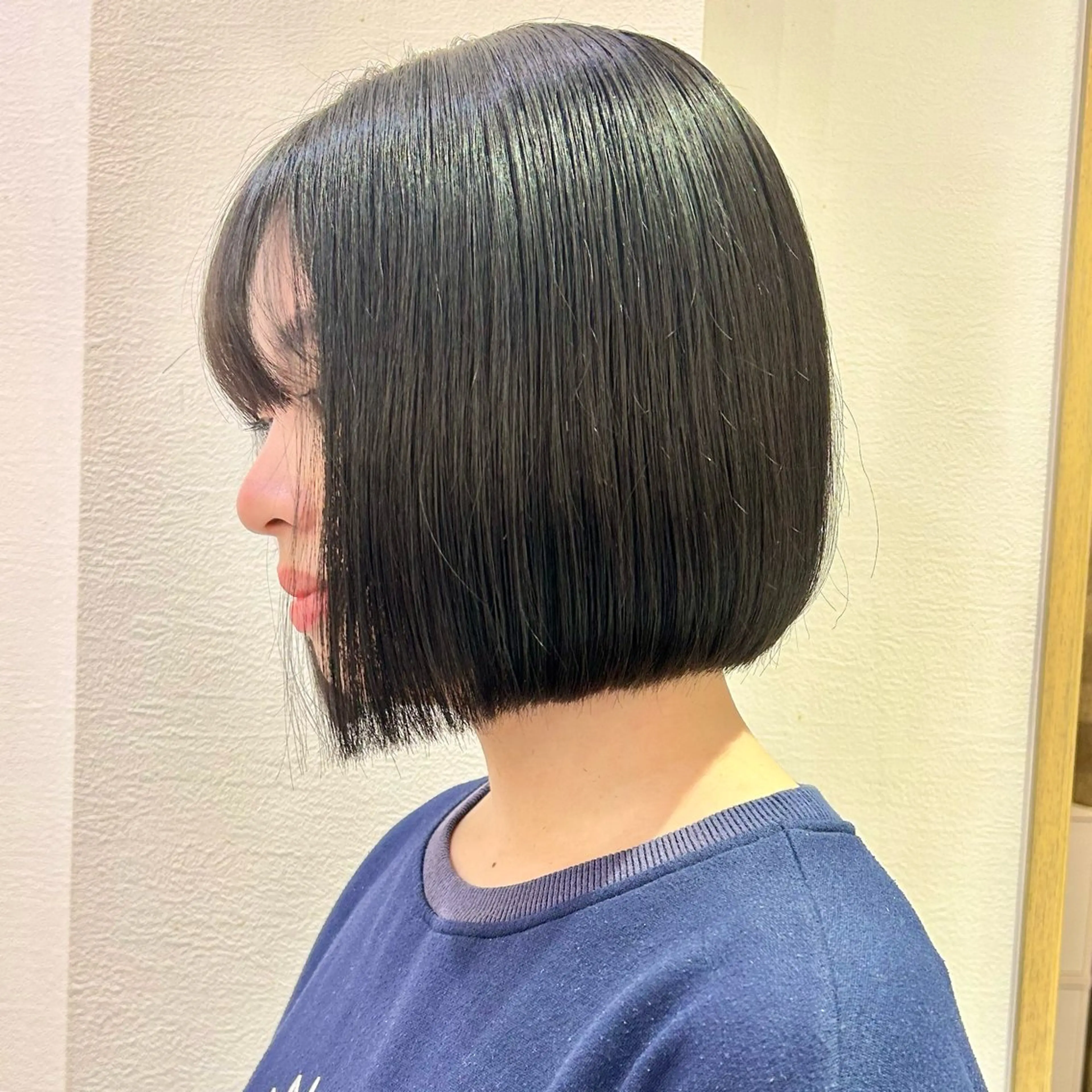 ミディアム カラー ワンレンボブ ブリーチ ブリーチなしカラー ボブ 顔周りカット 髪質改善【縮毛矯正】 北千住で美髪に導く人のヘアスタイル