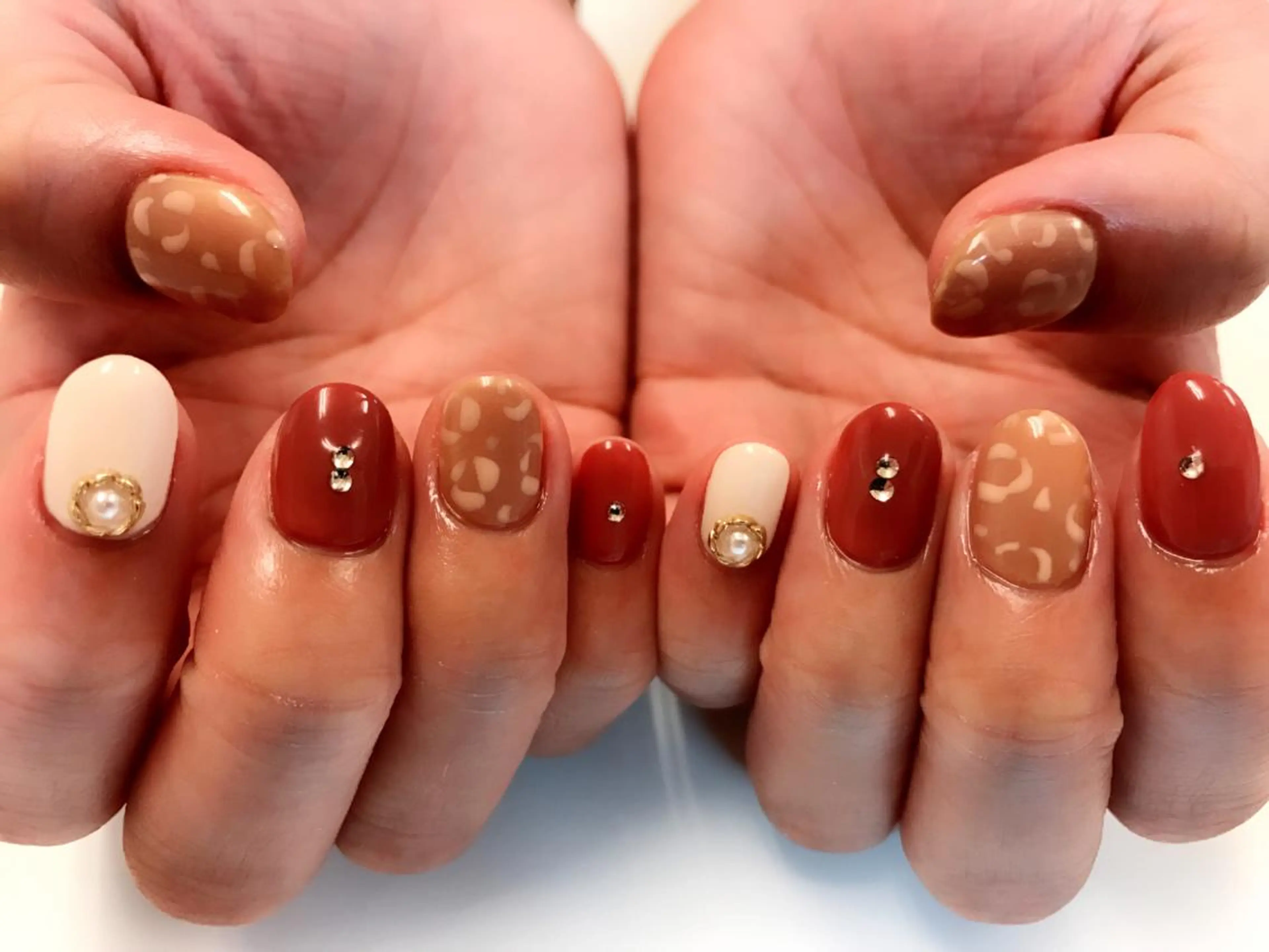 ネイル アニマル柄 Sunny side nailのネイルデザイン