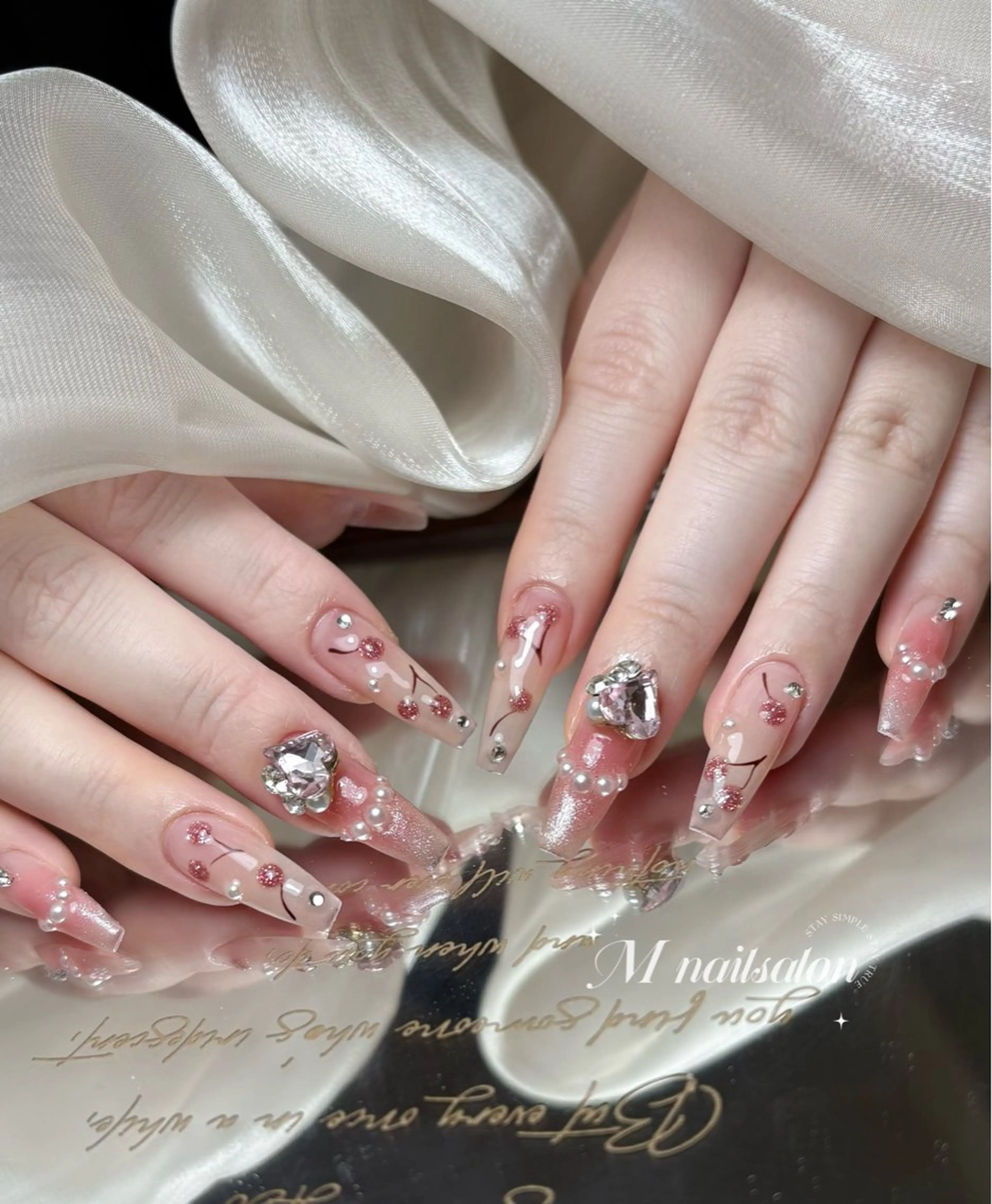 ネイル M🌷nail 長さだし専門店のネイルデザイン