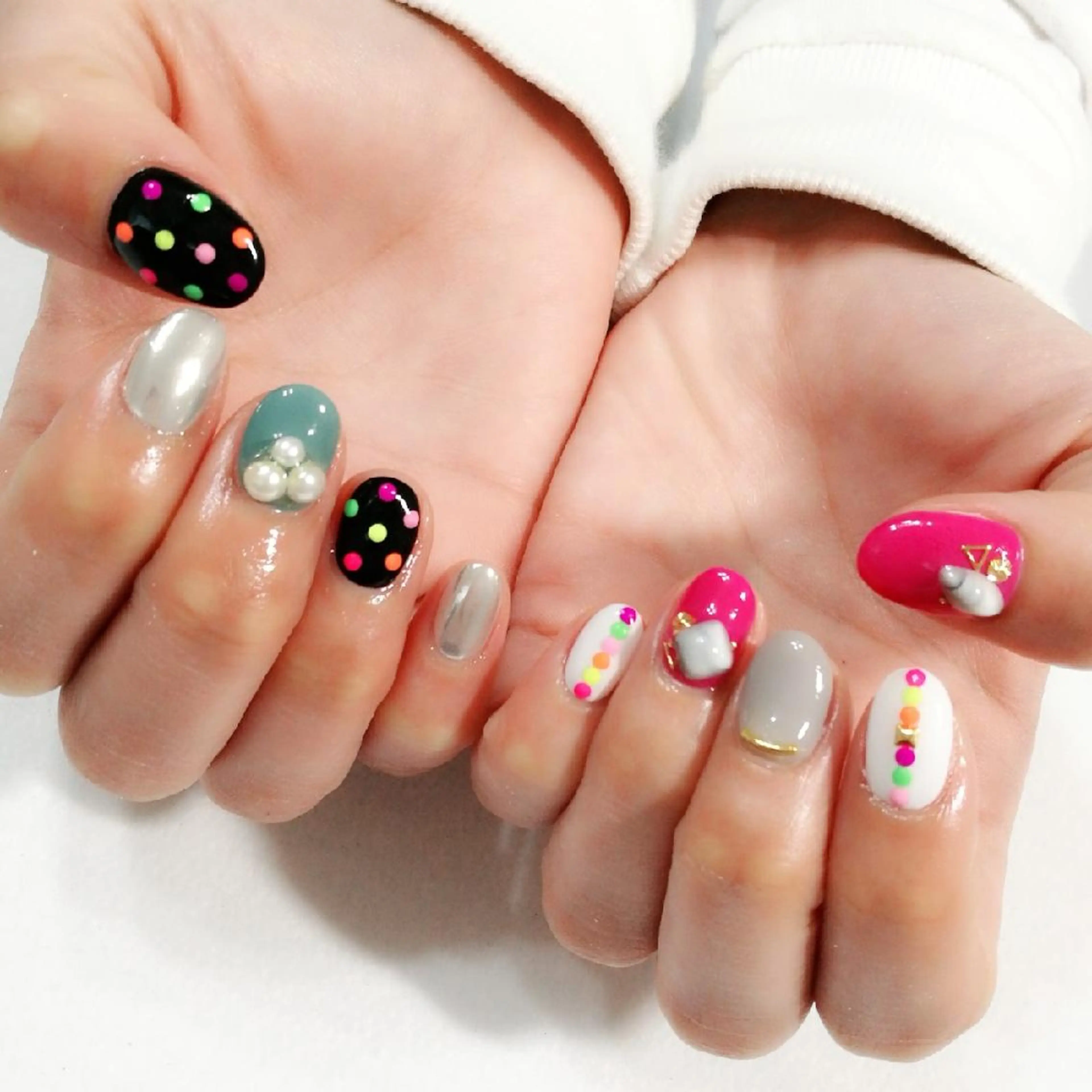 ネイル VIOLUS所属・VIOLUS 関目のネイルデザイン