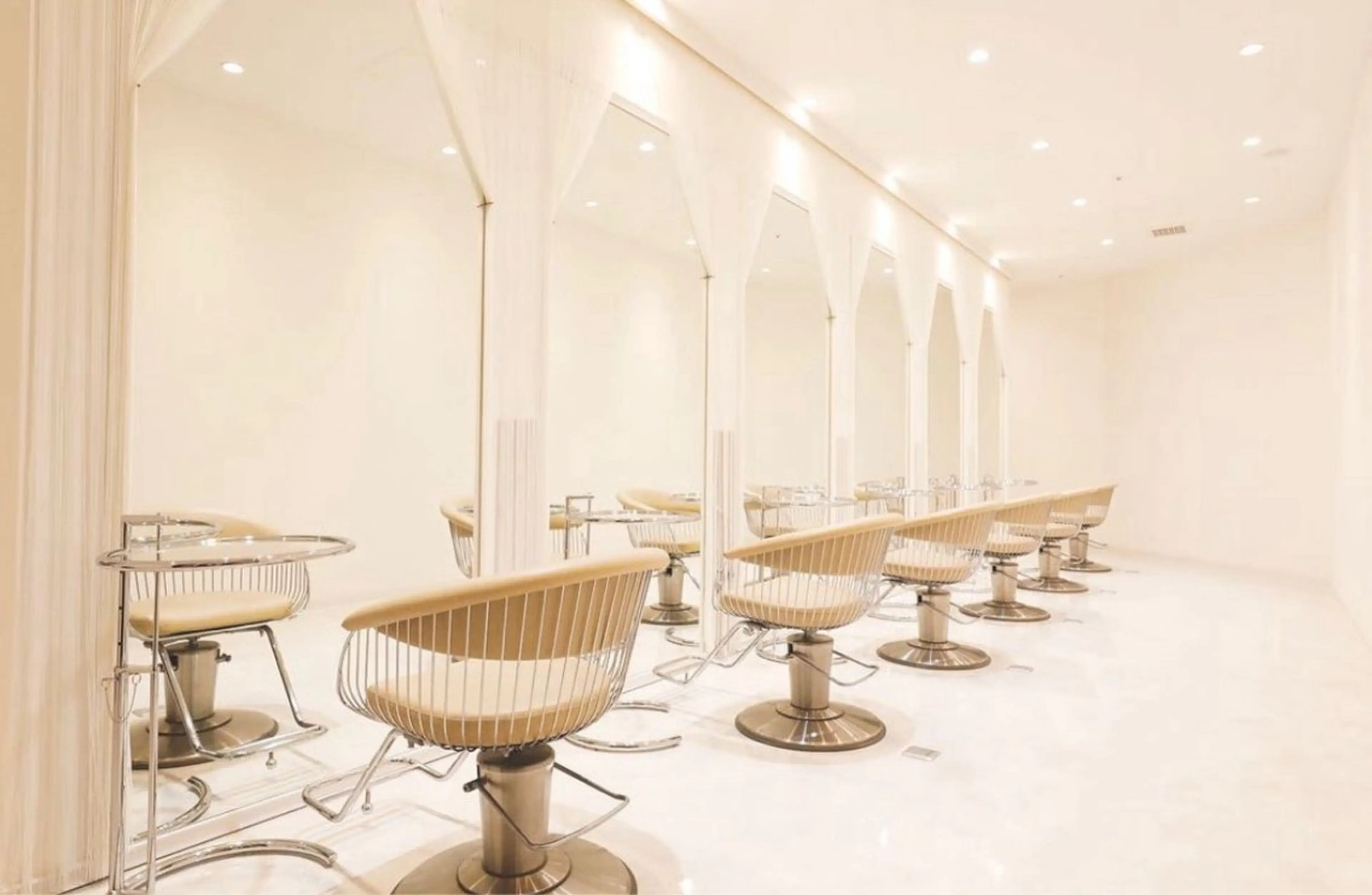 ショート カラー airi /wataiのヘアスタイル