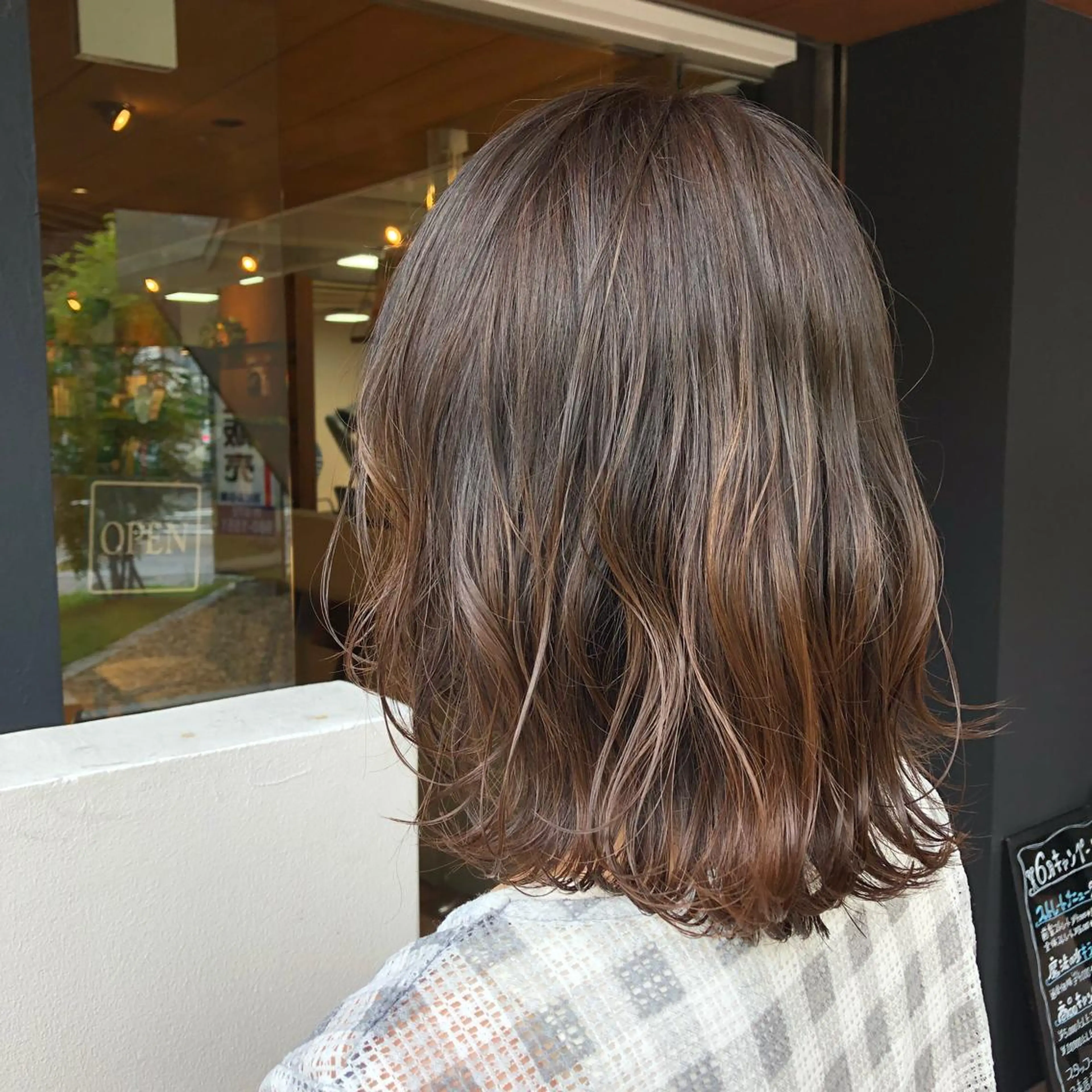 ミディアム カラー アッシュ 三尾 麻美のその他イメージ