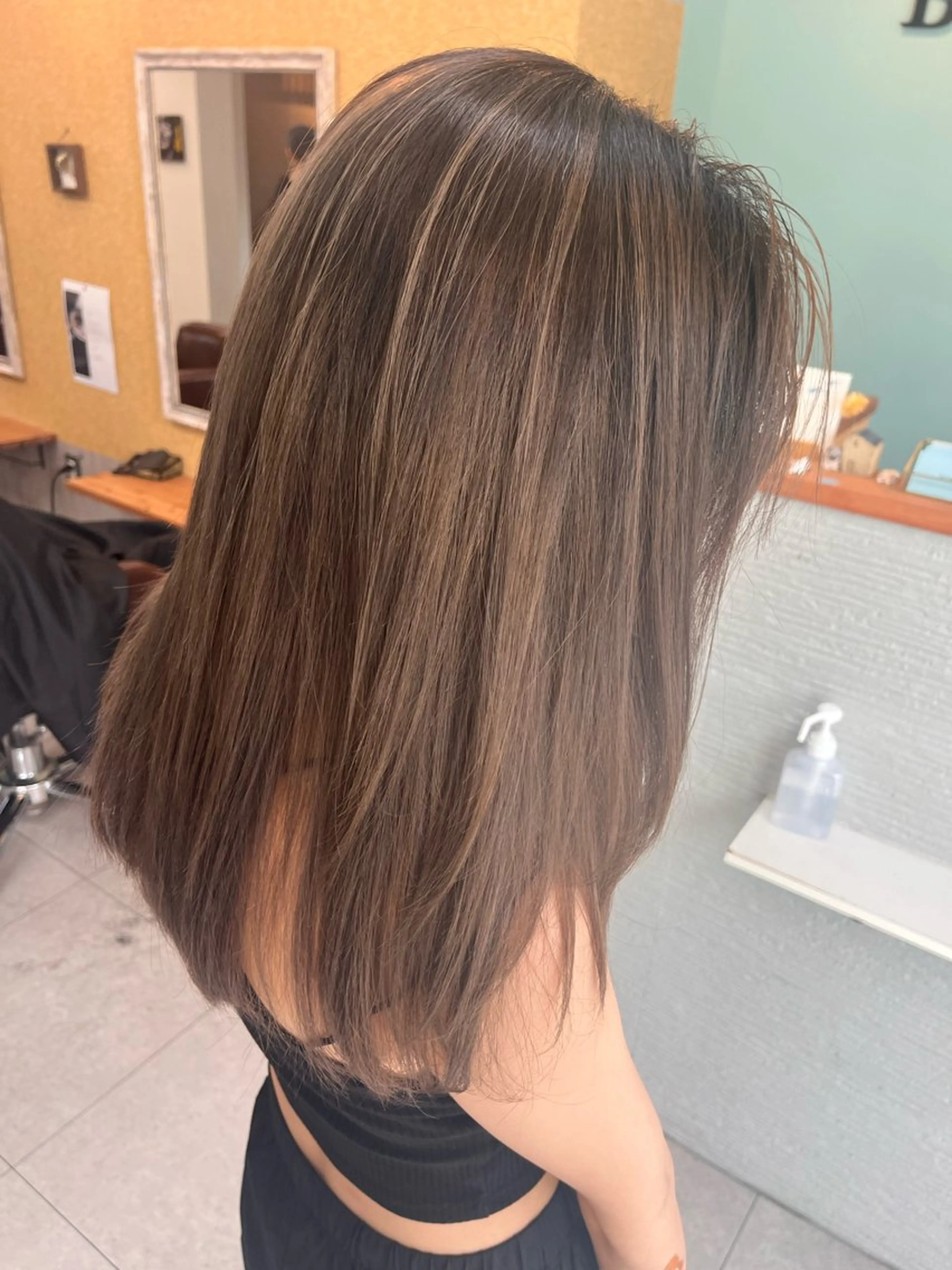 カット ヘアカラー トリートメント ❣️ハイトーン❣️ BLUE&Co.のヘアスタイル