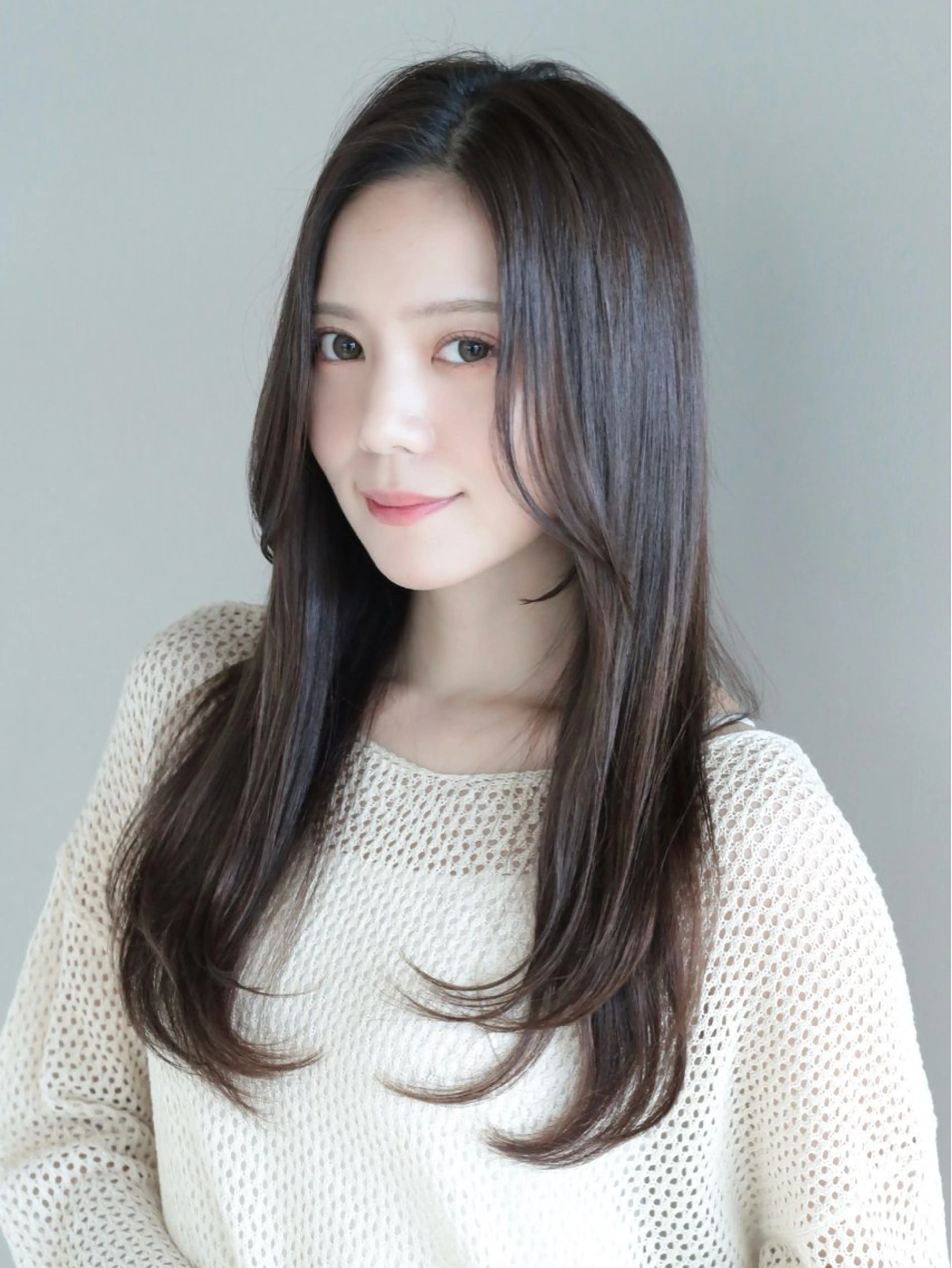 ロング カラー レイヤーカット ローレイヤー カット ヘアカラー トリートメント レイヤー/顔周り /透明感🩶高橋大のヘアスタイル