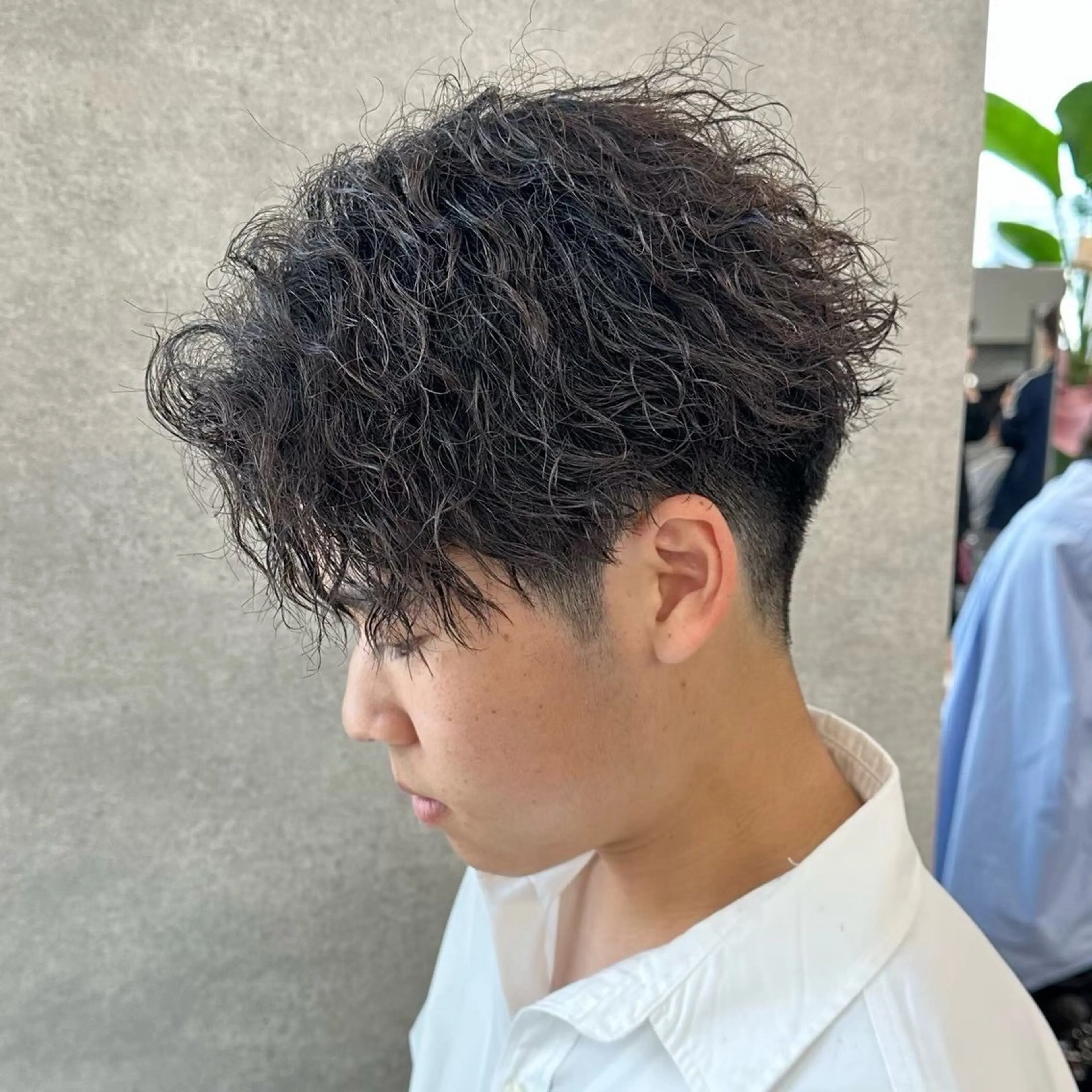 ミディアム パーマ メンズ カット パーマ 🔥メンズ特化🔥 藍斗のヘアスタイル