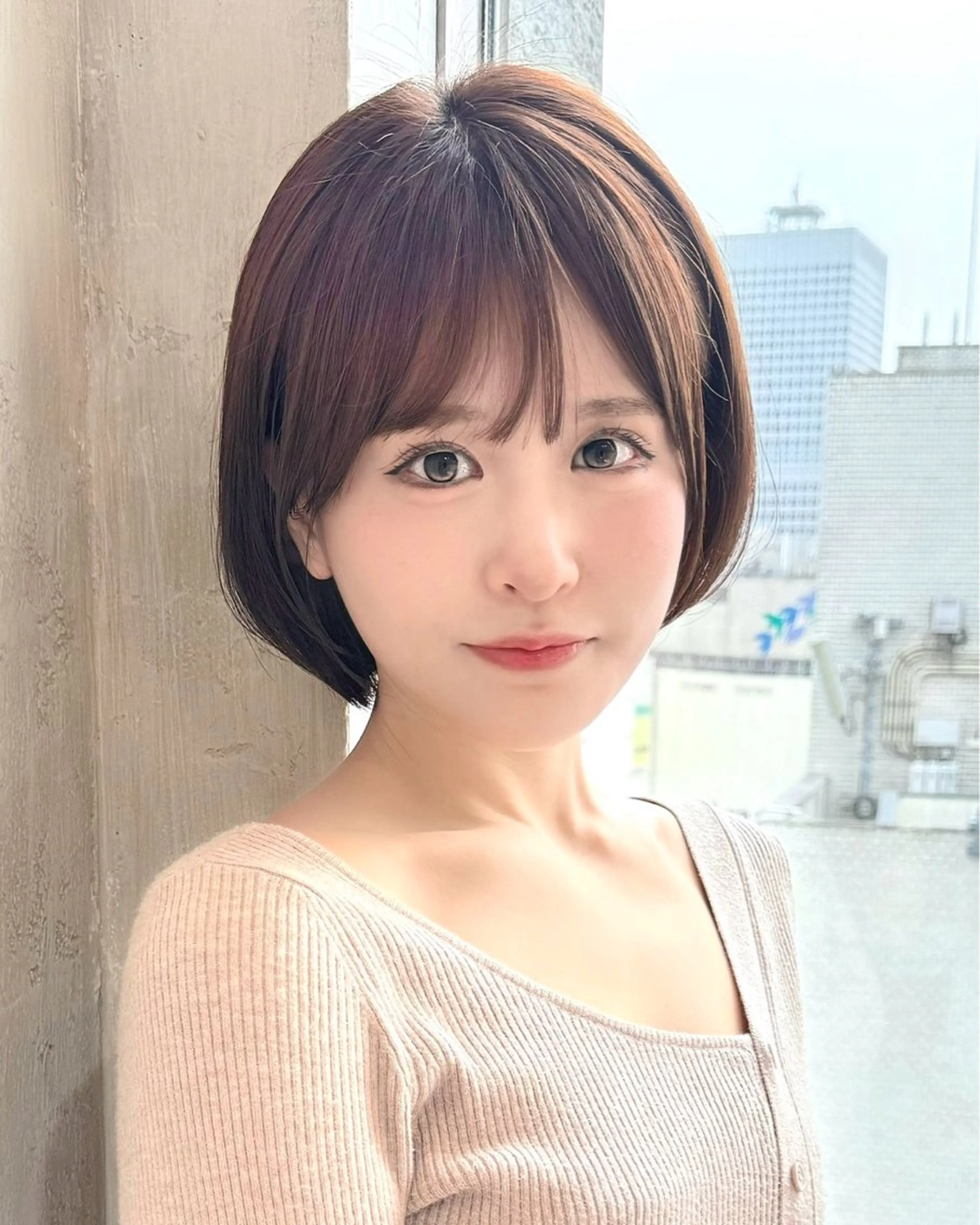 ショート カラー カット ヘアカラー トリートメント 💍新宿ショート 💍岩田莉奈のヘアスタイル