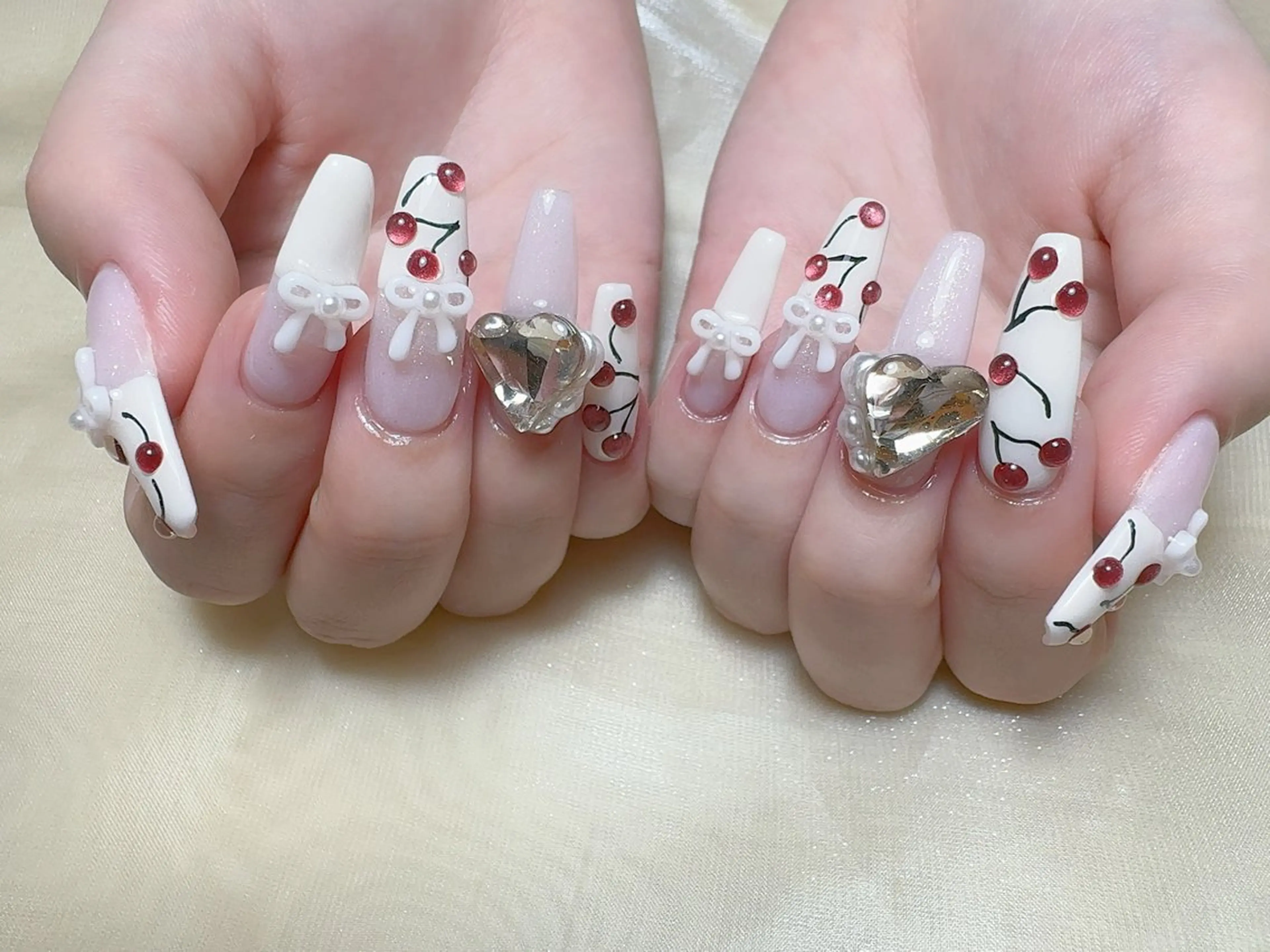 ネイル ハンドネイル ネイルサロン ルミア Lumia 店長のネイルデザイン