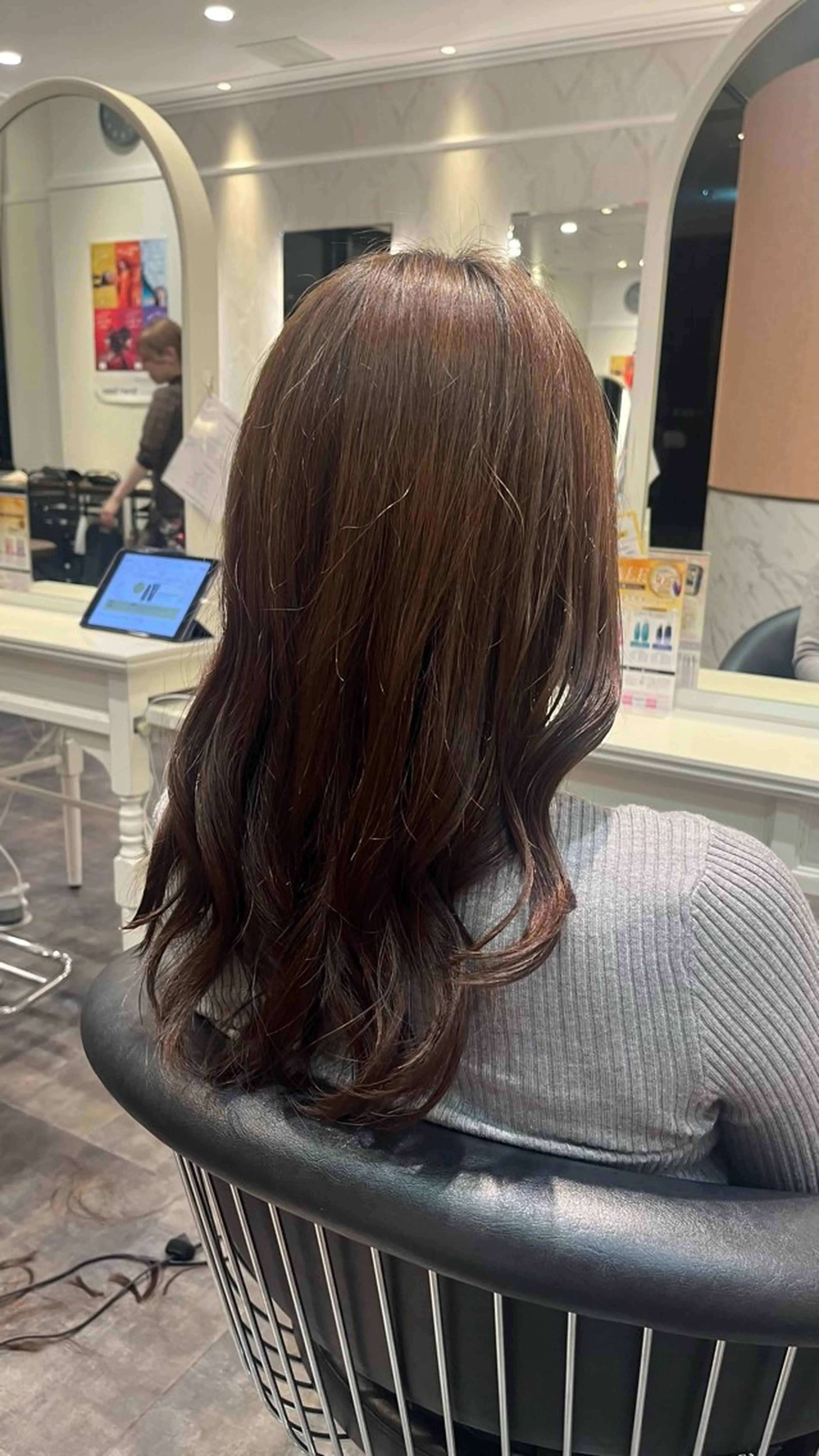 ロング labless MOEのヘアスタイル