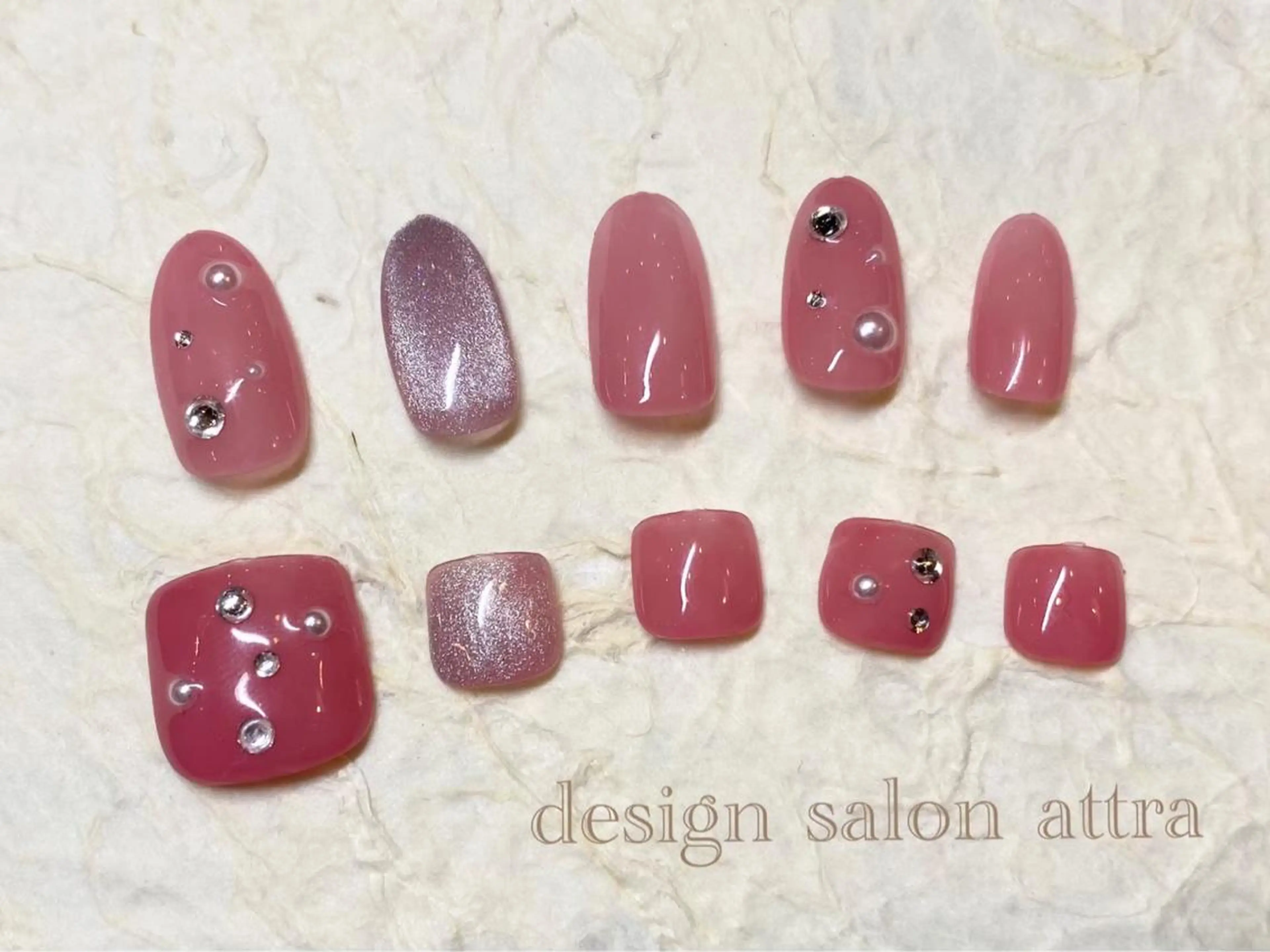 ネイル デザインサロン attra 本八幡店のネイルデザイン