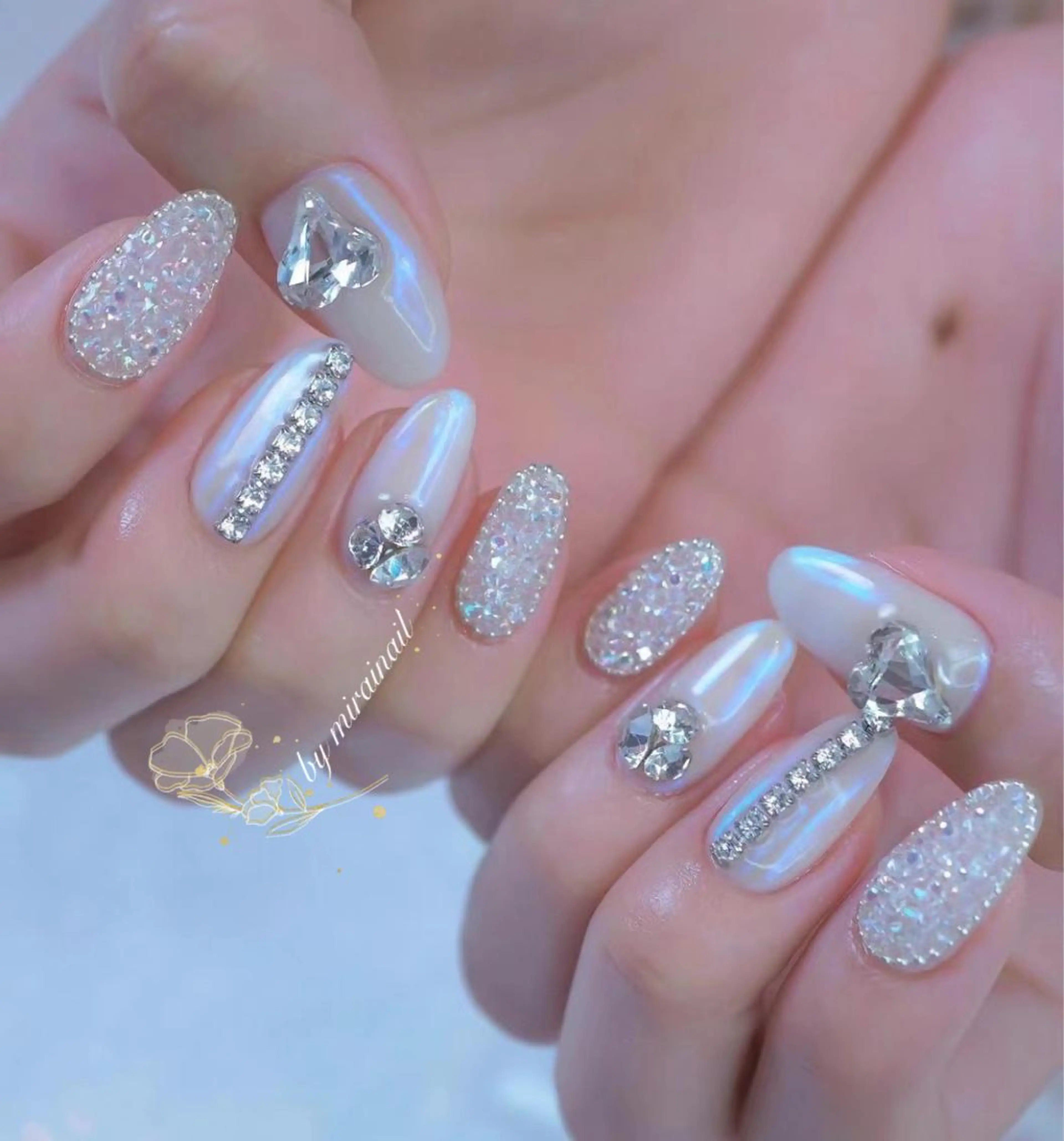 💅【ハンドネイル】自爪ワンカラーかラメグラ➕パーツ10本つけ放題コース💰9680の写真