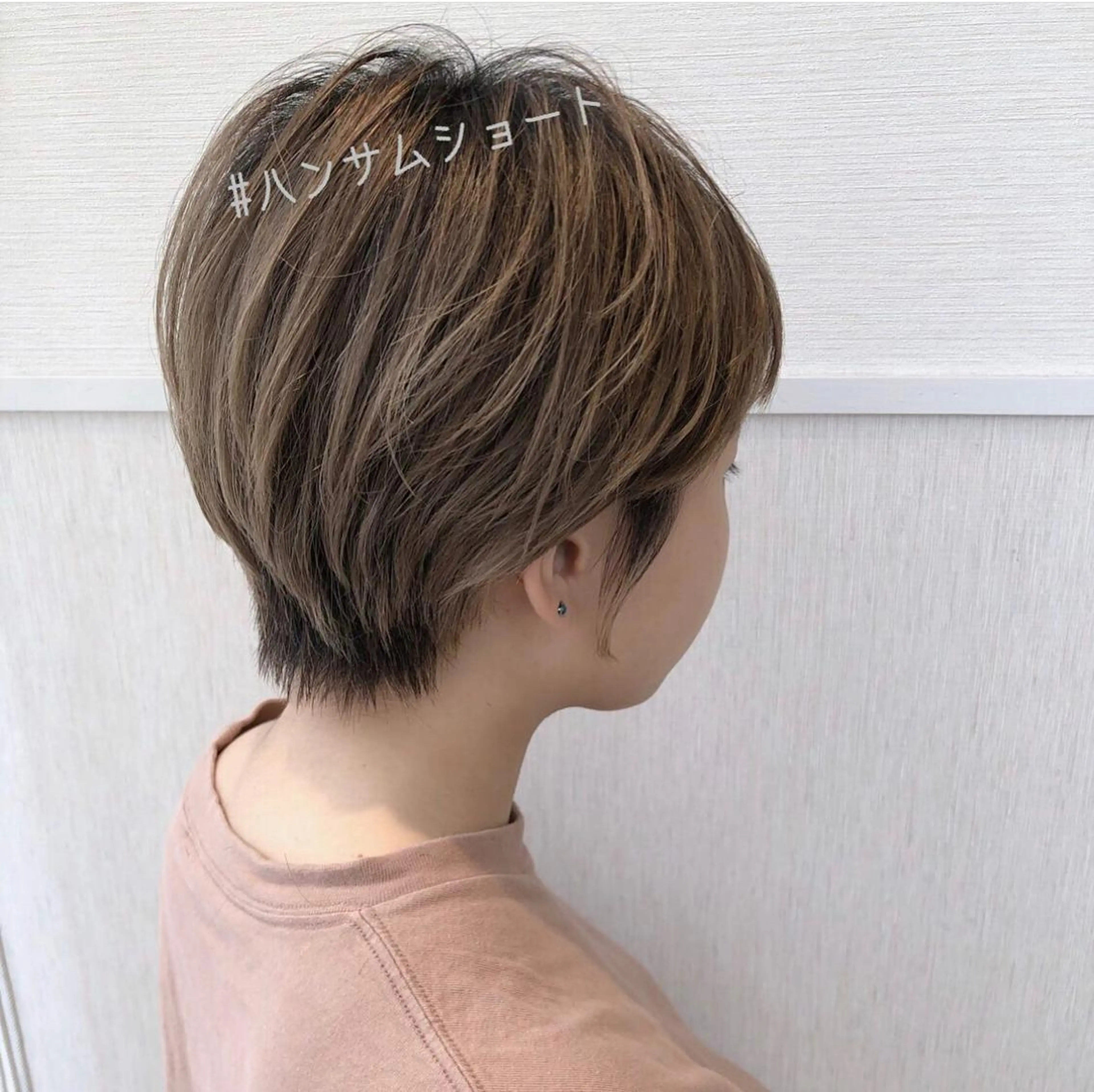 ショート カラー 前下がりボブ ショートボブ ハンサムショート ボブ くせ毛 レイヤー/韓国/ 顔周り/しんやのヘアスタイル