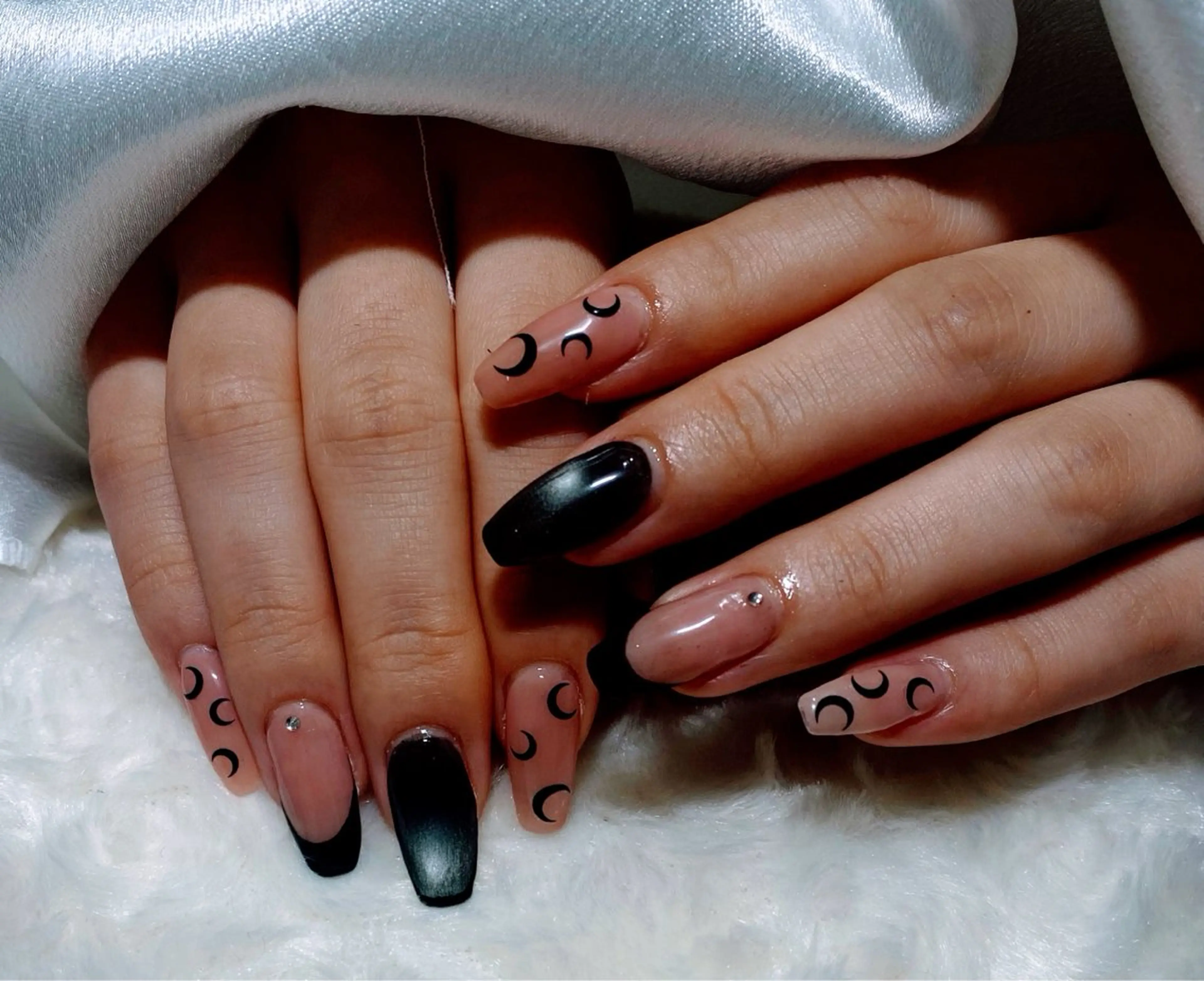 【medium長さだし込み】 10本何でもOK★デザイン選び放題の写真