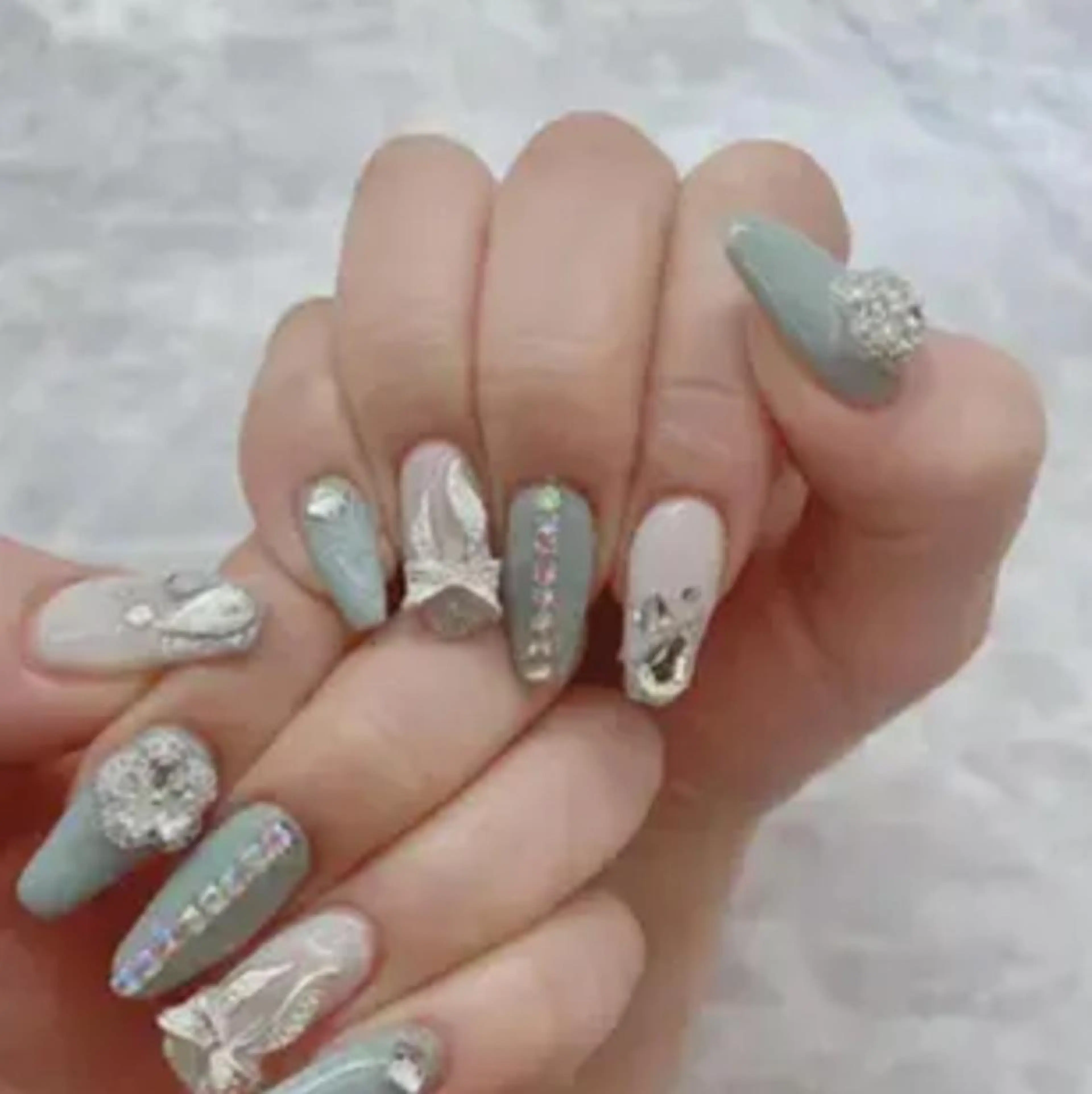 ネイル 🦢✨fein. 原宿店✨🤍の眉毛・アイブロウイメージ