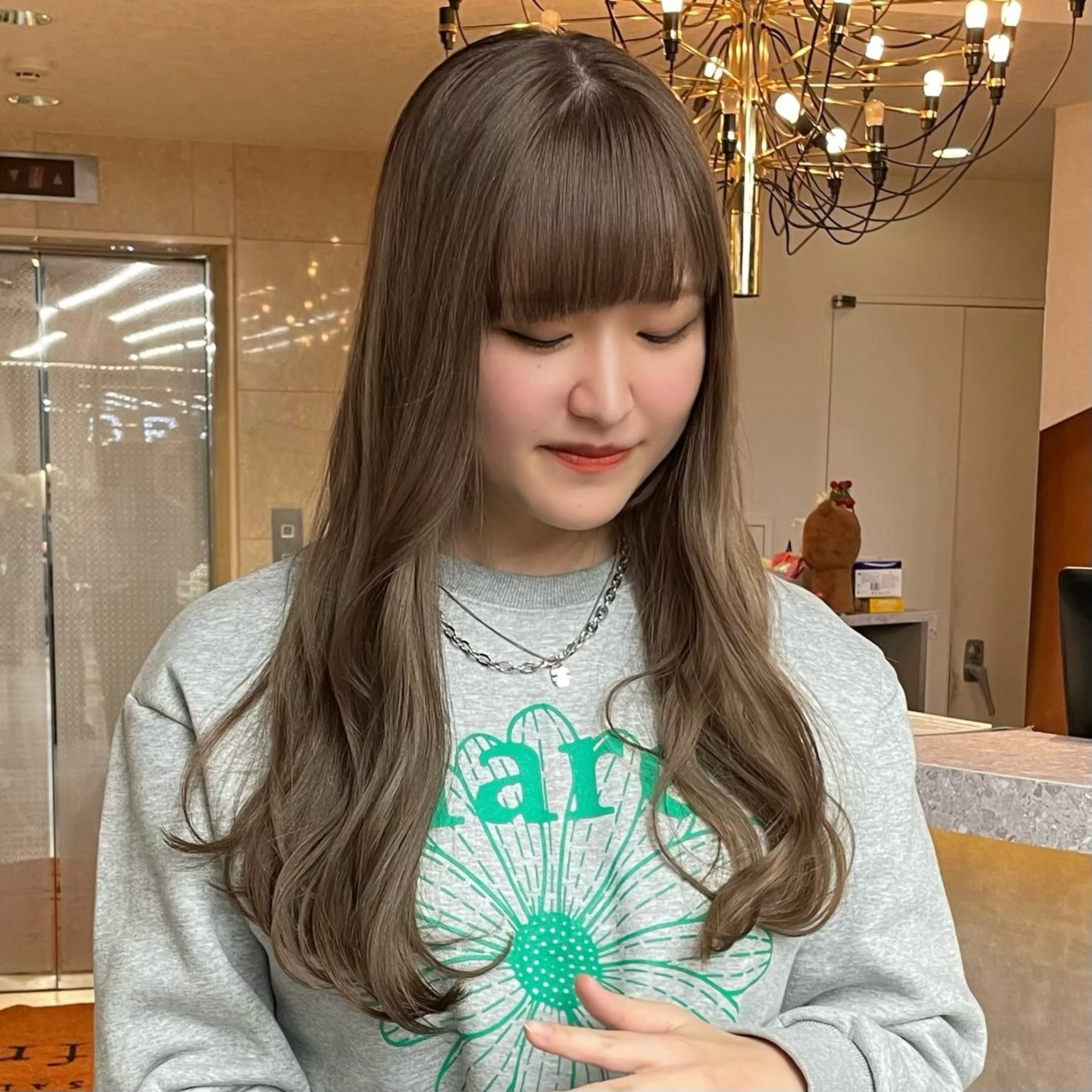 ロング カラー ヘアカラー トリートメント 透明感/ベージュ/ 艶髪/ボブ🫧門脇由のヘアスタイル