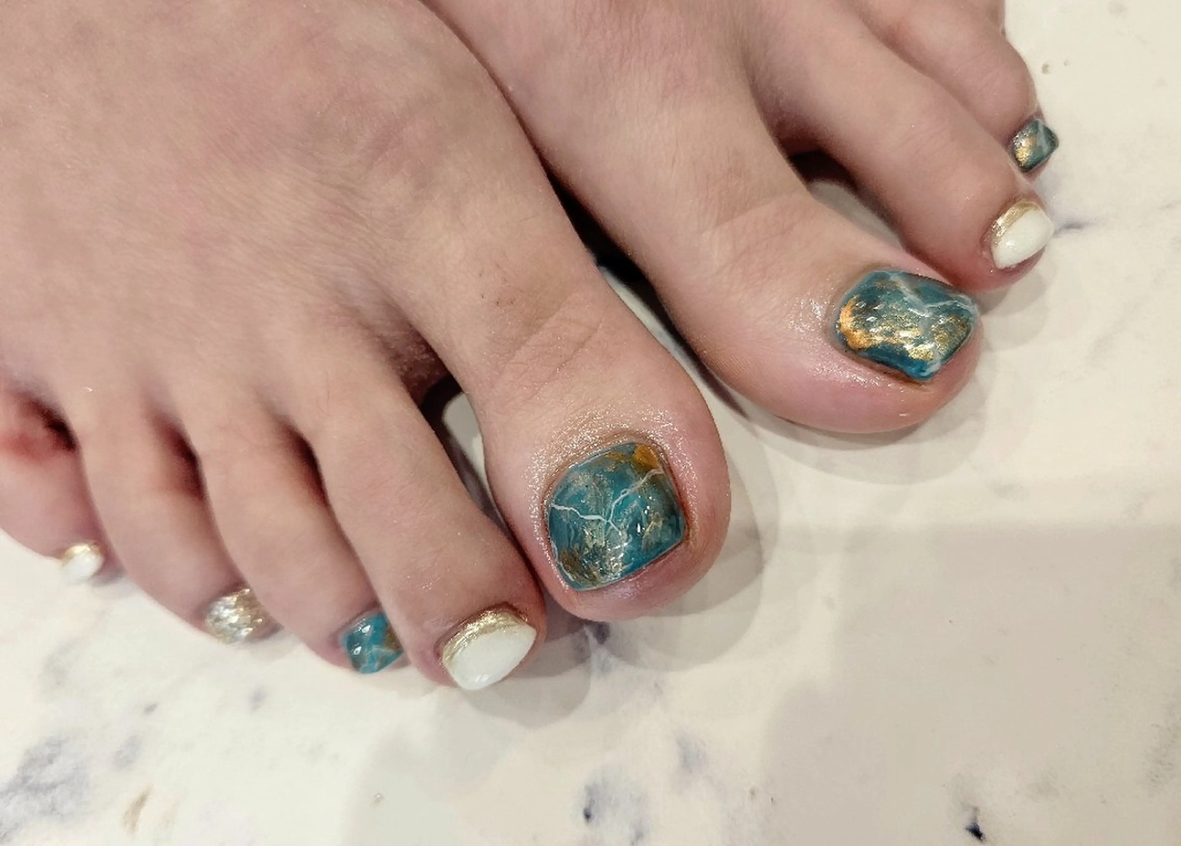 ネイル フットネイル 関口 友菜のヘアスタイル