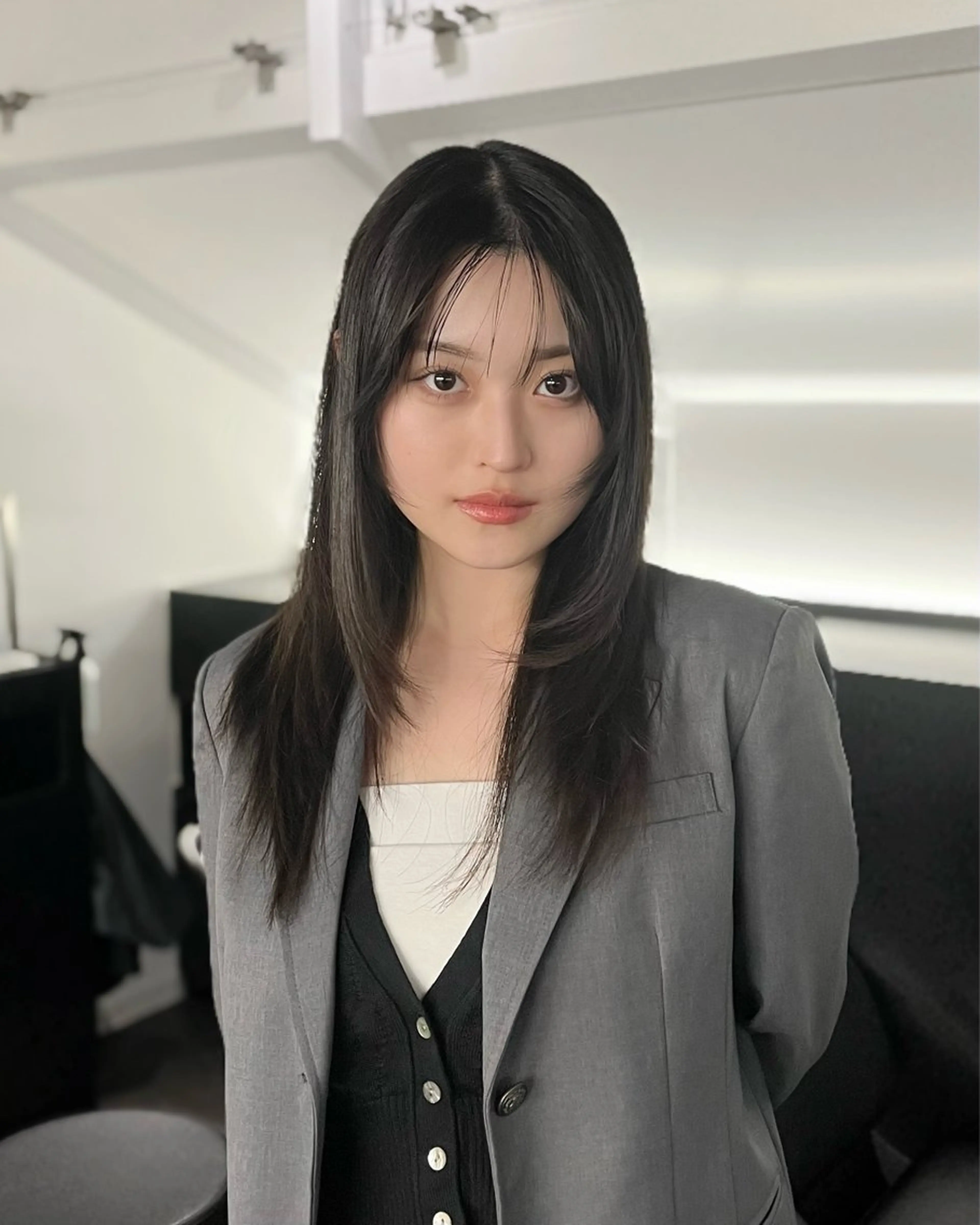 ロング カラー 黒髪 縮毛矯正/ハイトーン /パーマ/せき🧸のヘアスタイル