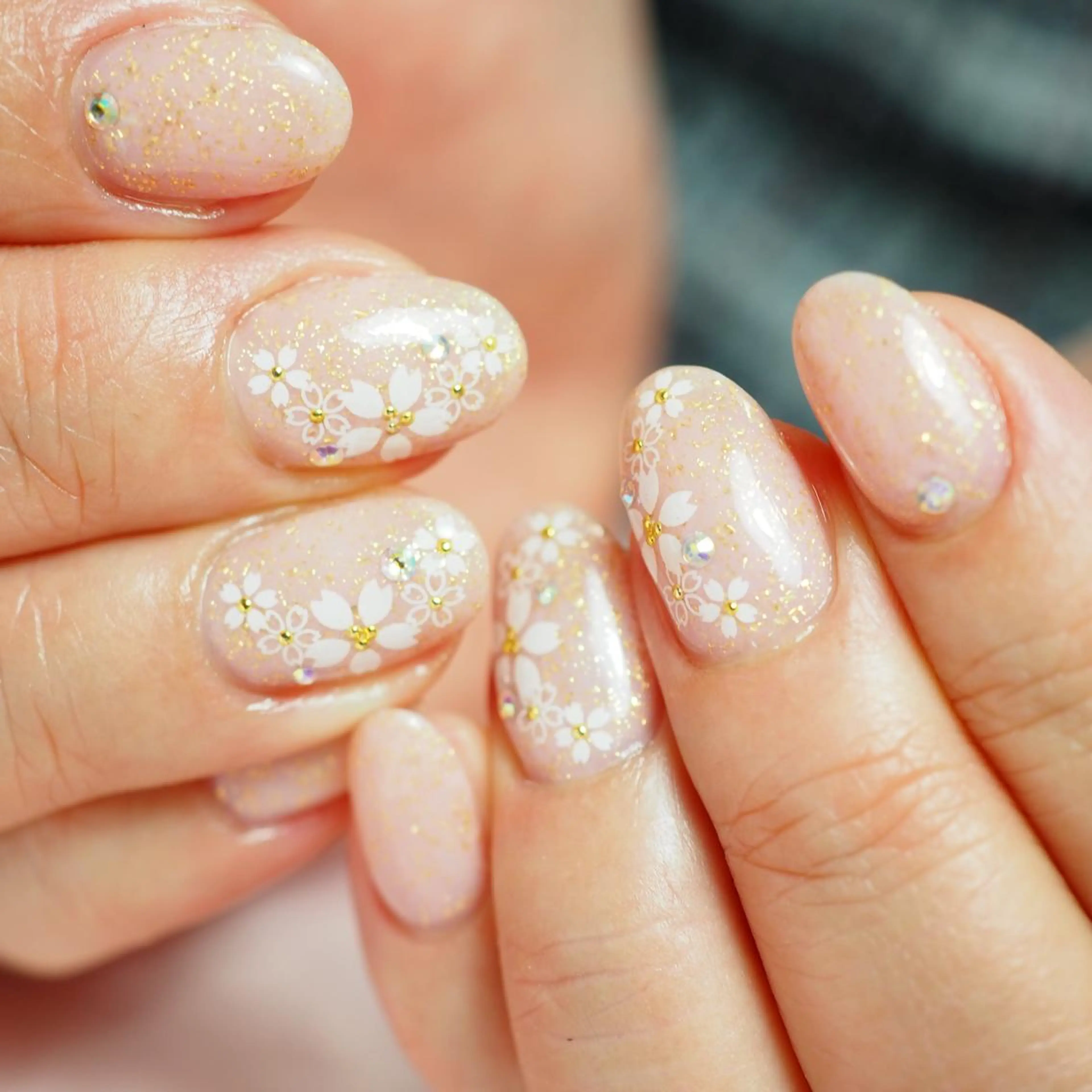 ネイル 桜ネイル ハンドネイル 深爪を断らない スカルプ高評価店のネイルデザイン