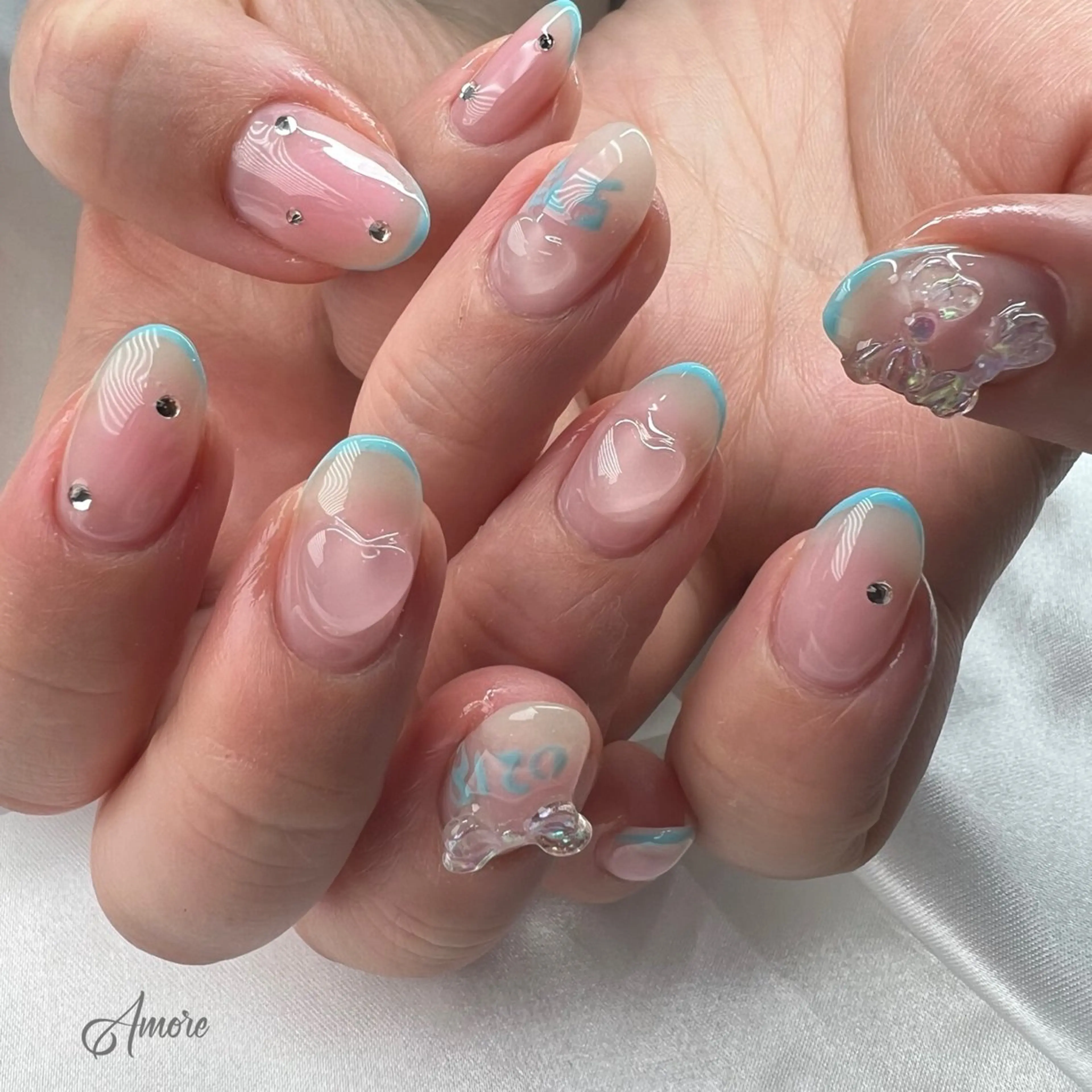 ネイル ジェルネイル キラキラネイル 韓国ネイル パラジェル 冬ネイル You kyehwaのネイルデザイン