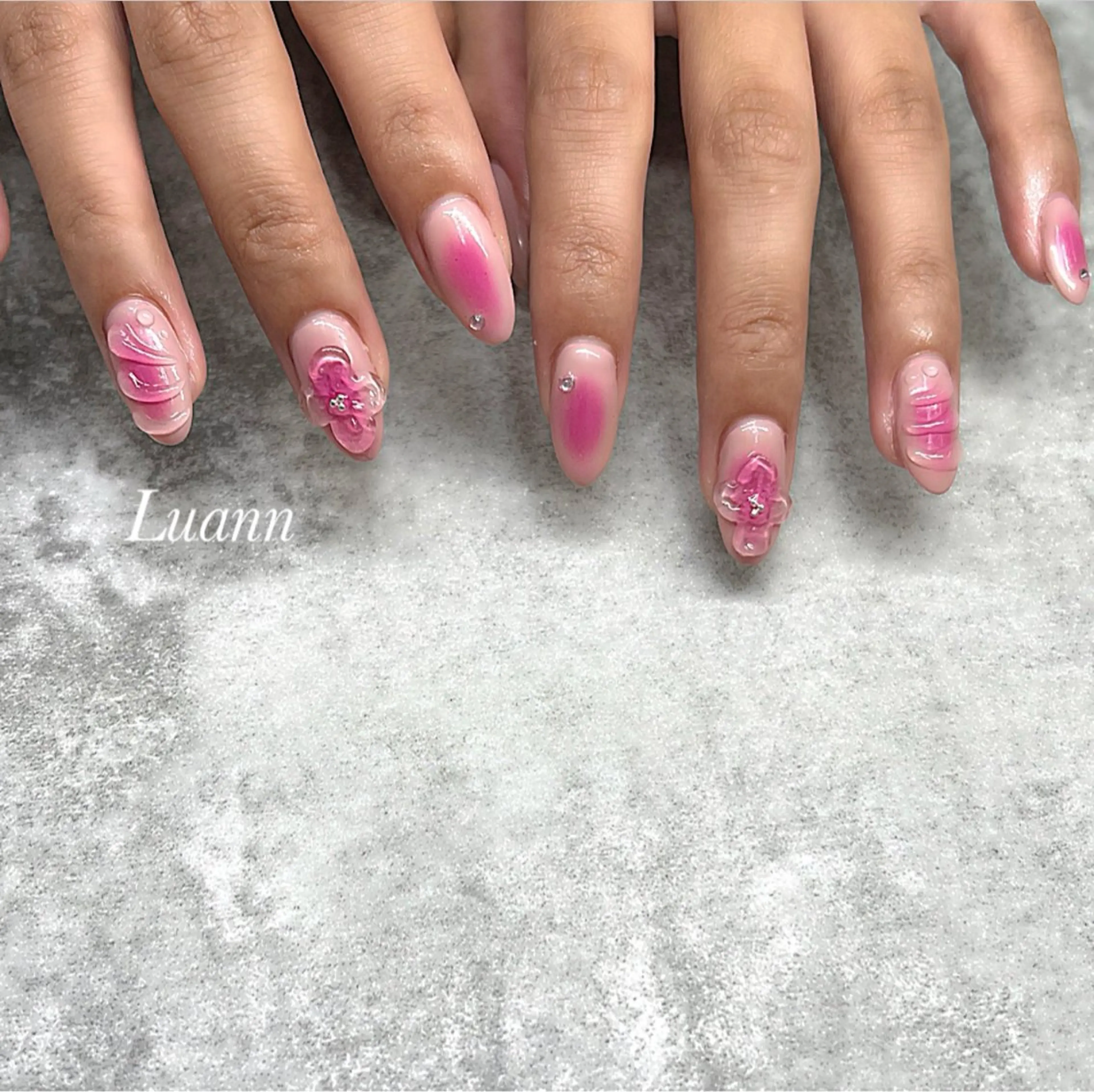 ネイル チークネイル グラデーション 韓国ネイル ピンク Luann nail所属・Luann nail Sakiのネイルデザイン