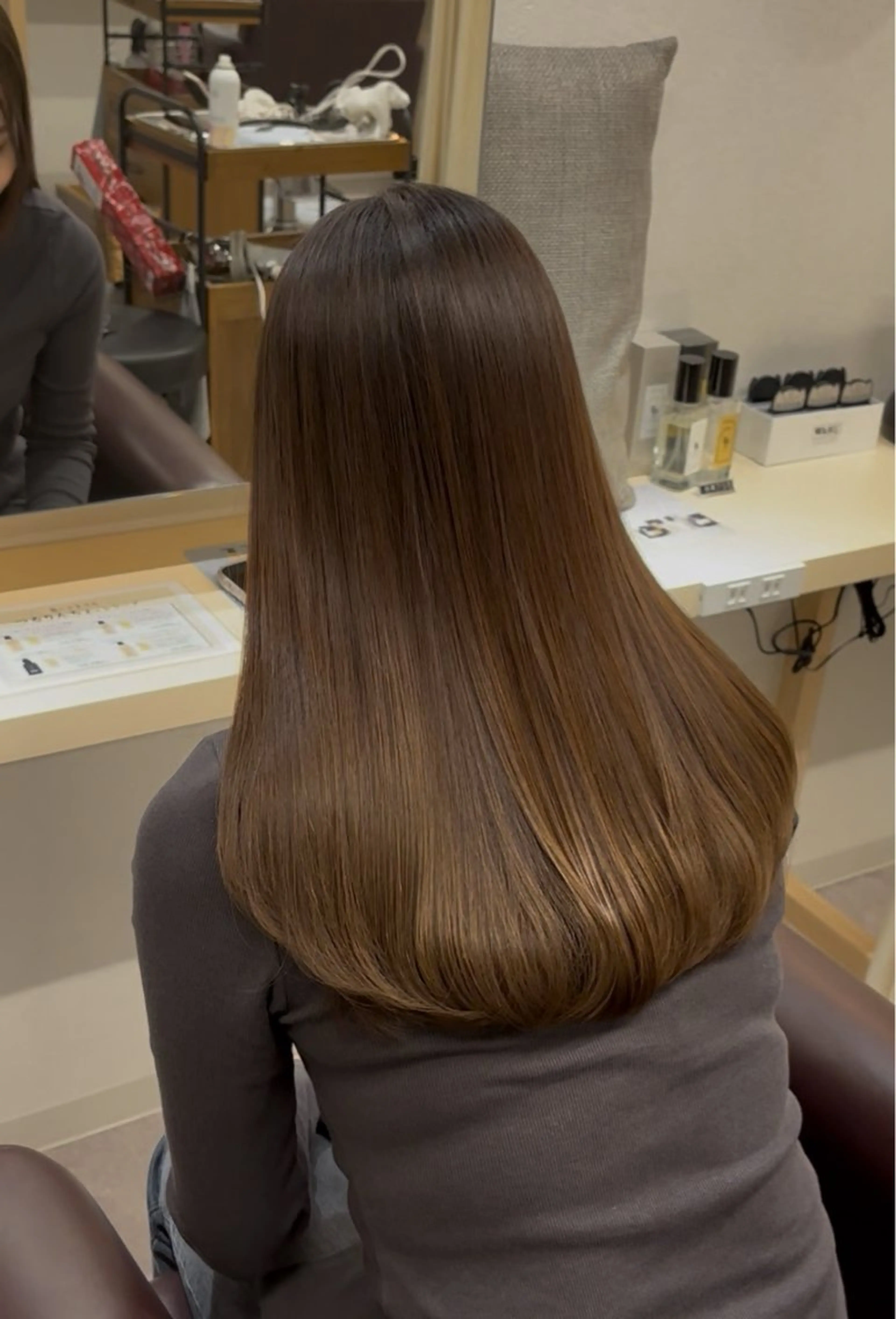 ロング トリートメント 吉岡 心愛のヘアスタイル