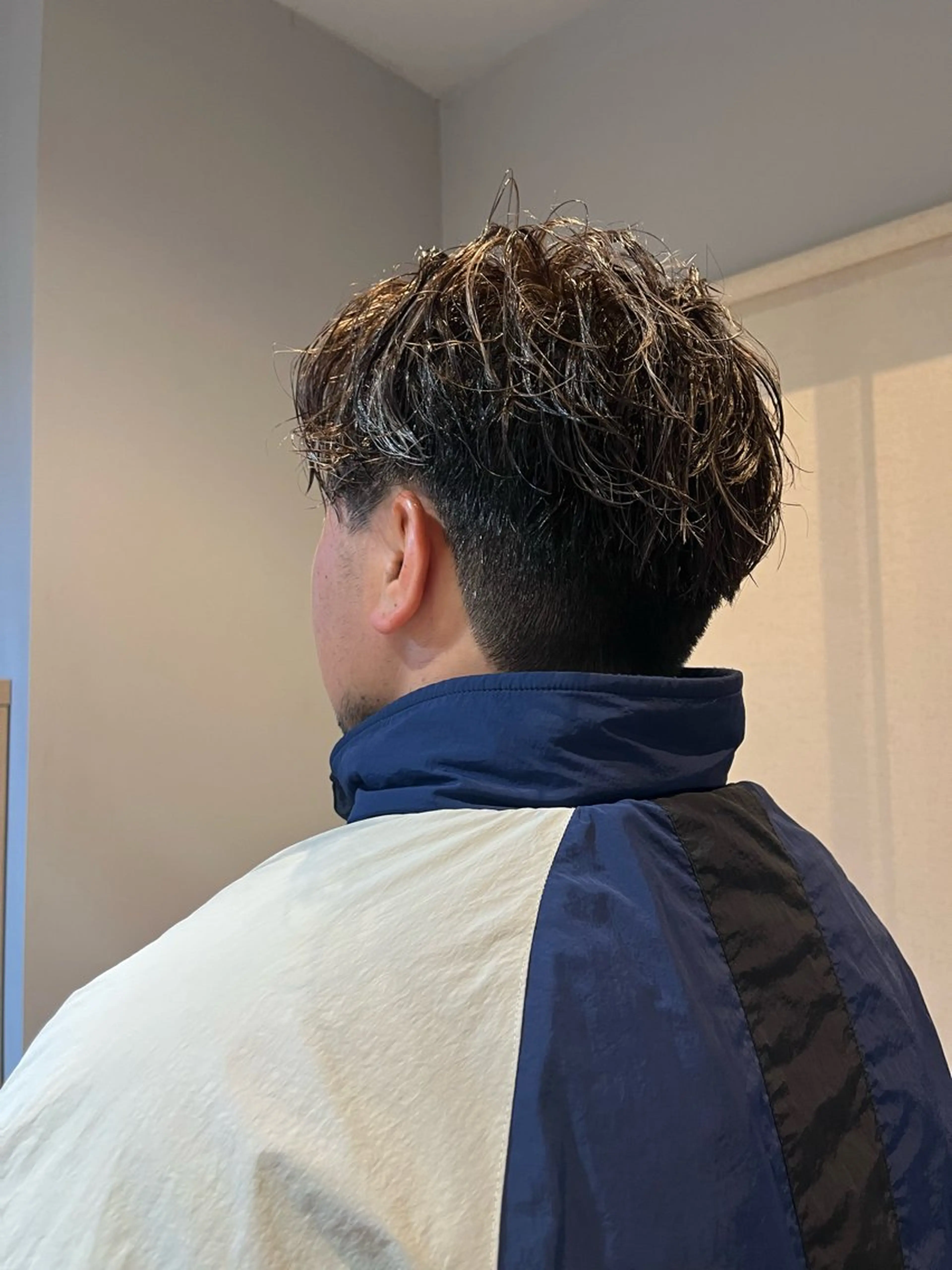 カラー メンズ nun所属・イトノ リュウのヘアスタイル