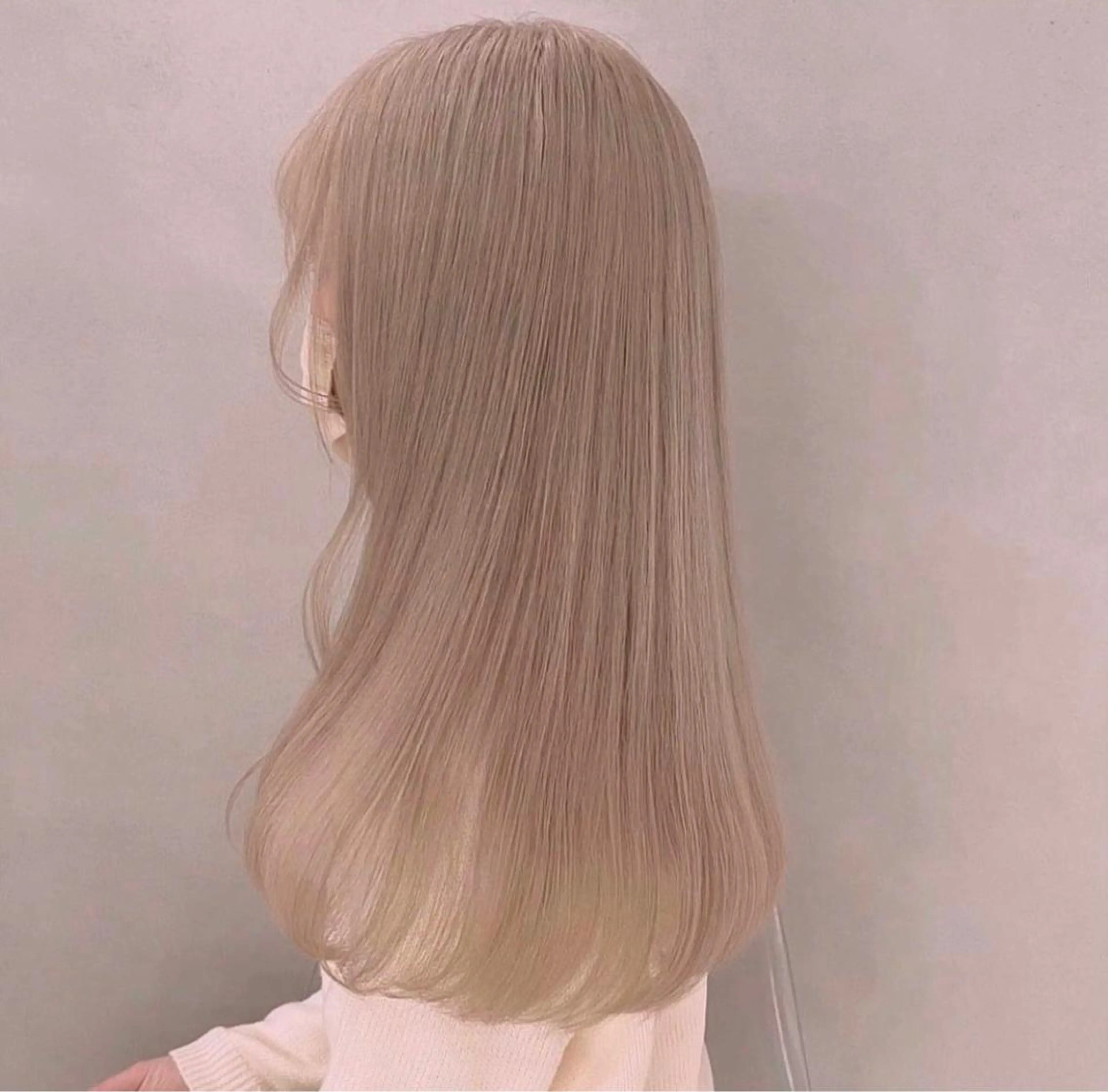 セミロング カラー ブリーチ トップスタイリスト こうすけのヘアスタイル