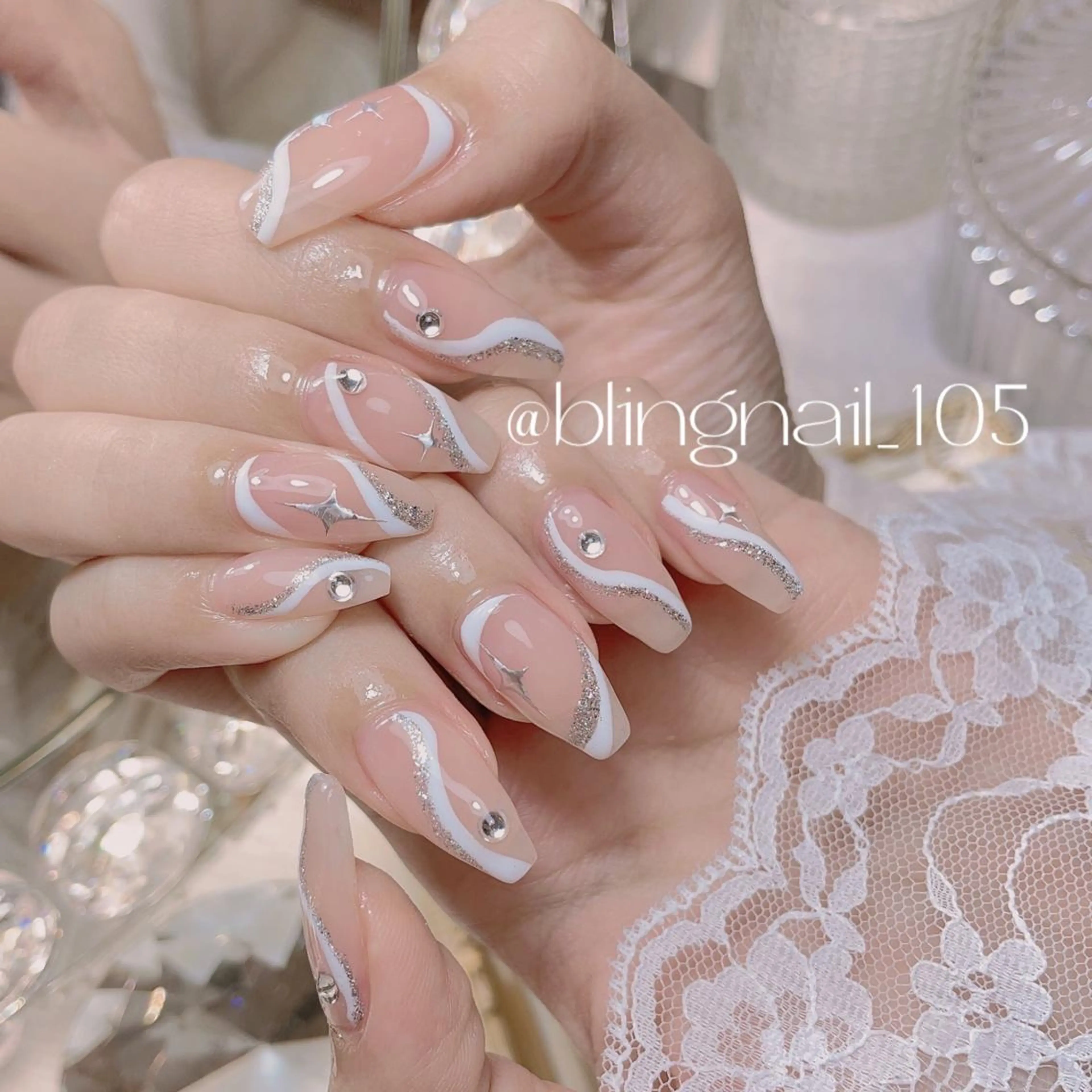 ネイル 23時まで❤︎韓国、 ワンホンネイルのネイルデザイン