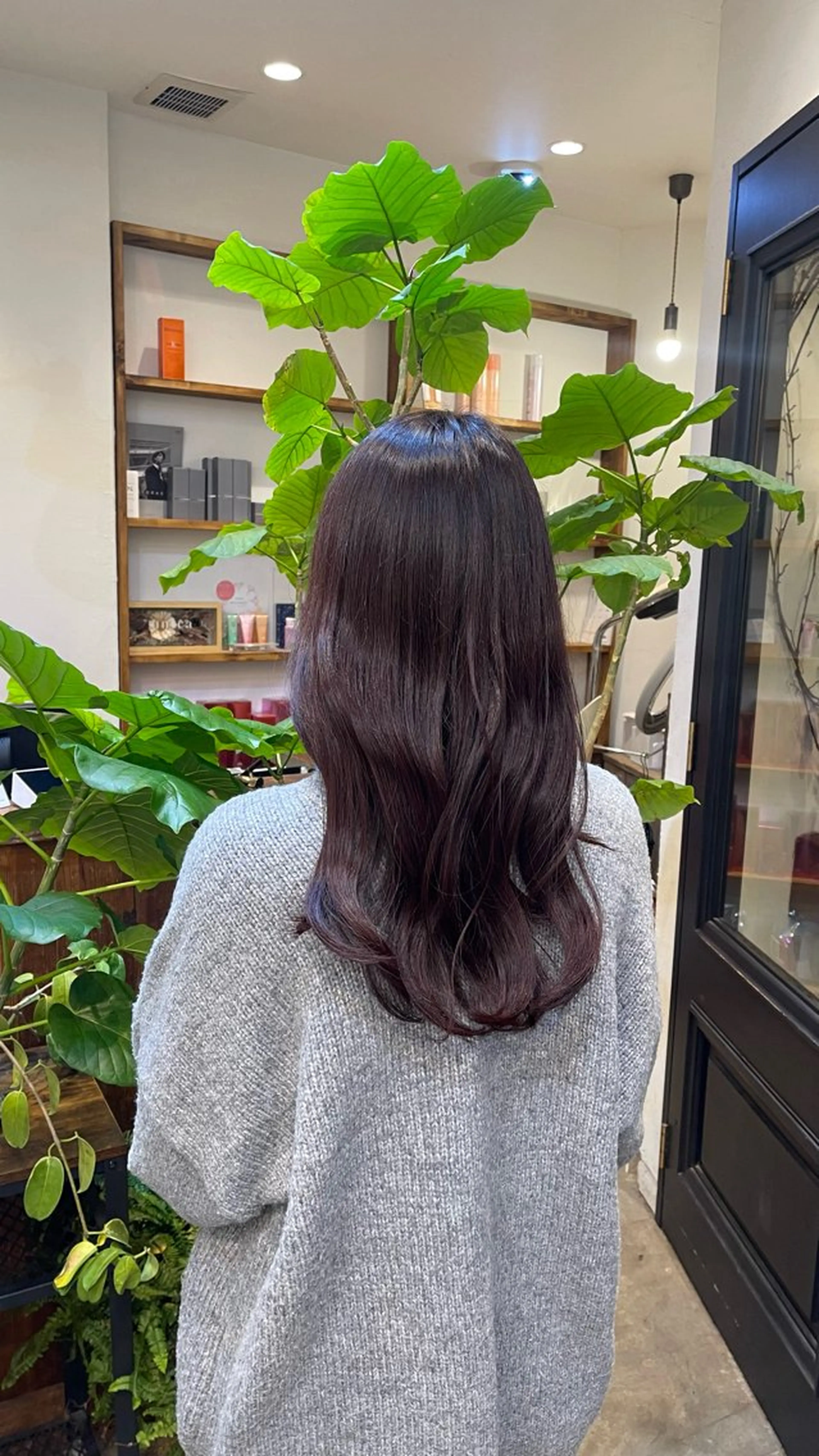 ロング カラー ブラウンカラー ピンクカラー ピンクブラウン ヘアカラー 丸田優奈 /ショートカットのヘアスタイル