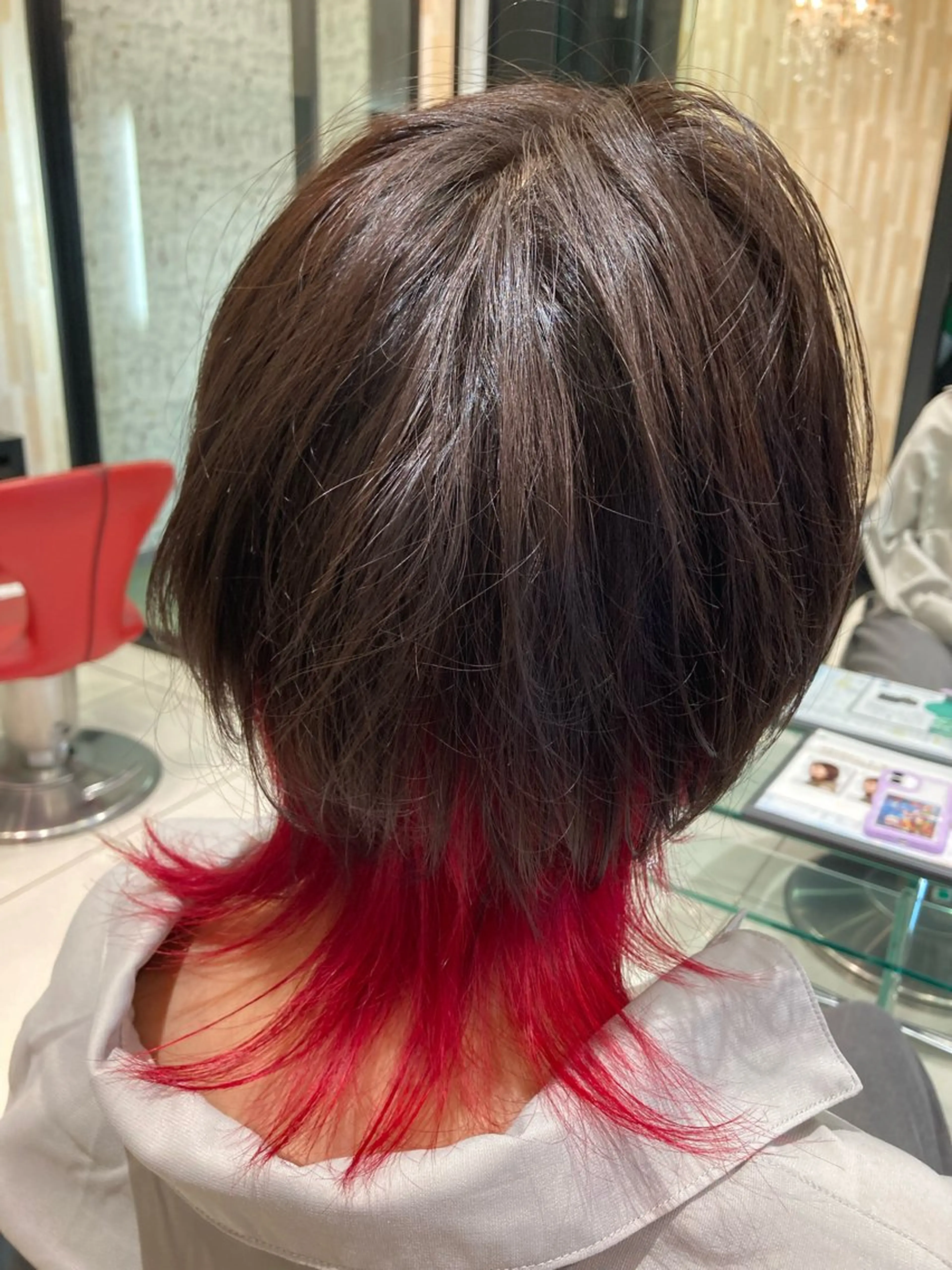 ショート カラー 田畑 福恵のヘアスタイル