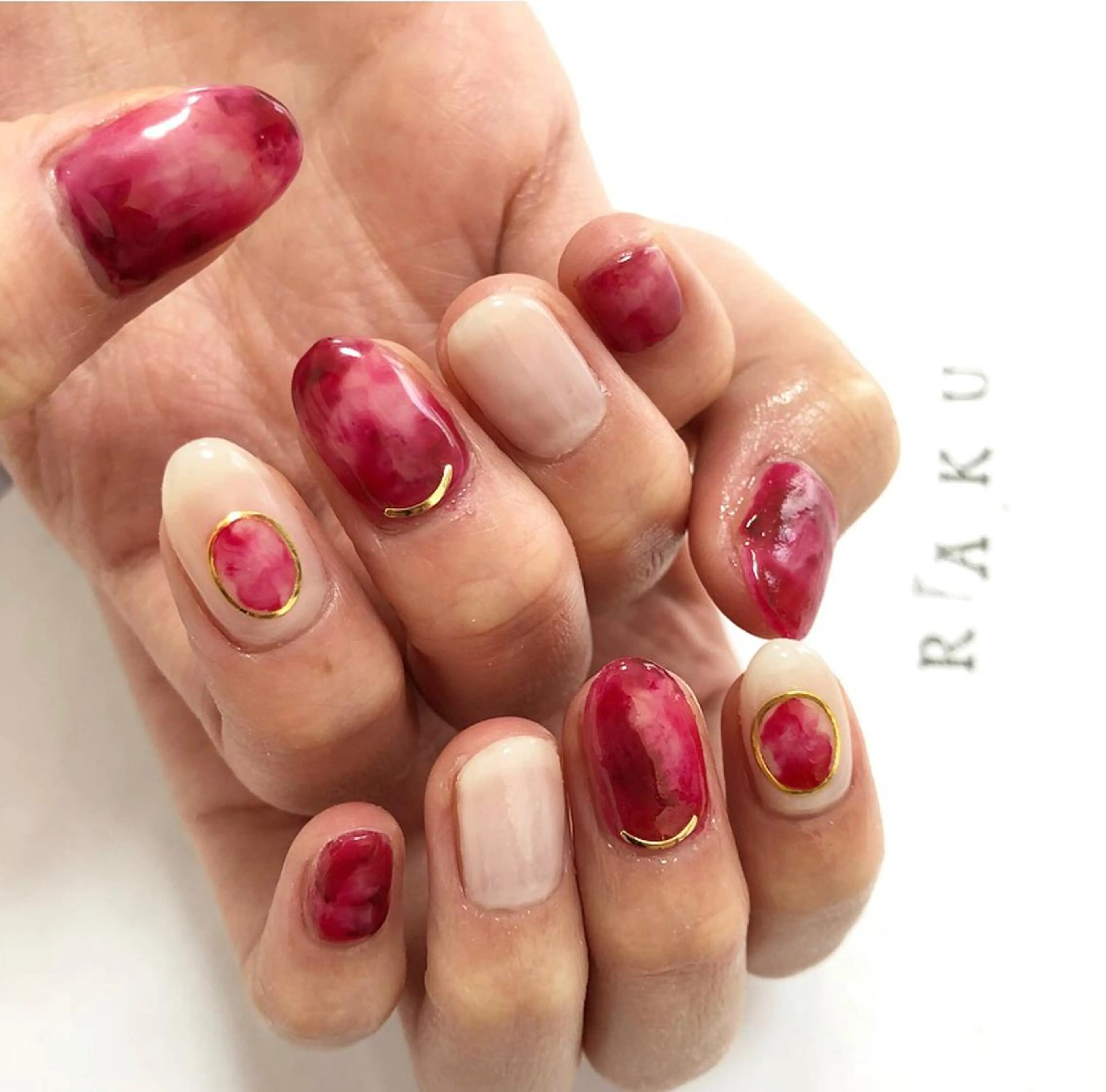 ネイル 駒月 明日香のネイルデザイン