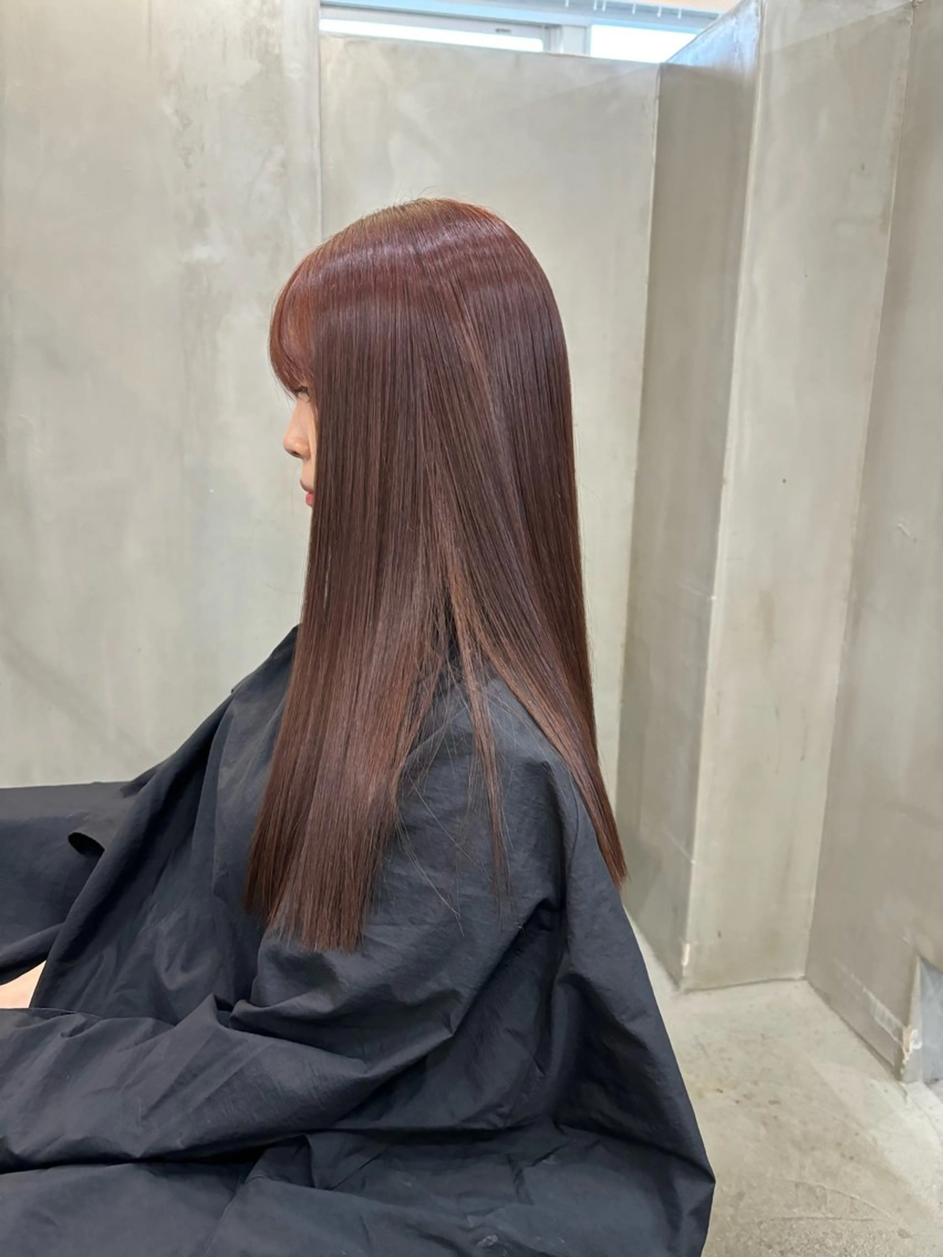 セミロング カラー ブラウンカラー ピンクカラー ピンクブラウン ヘアカラー VOYAGE所属・中園 康のヘアスタイル