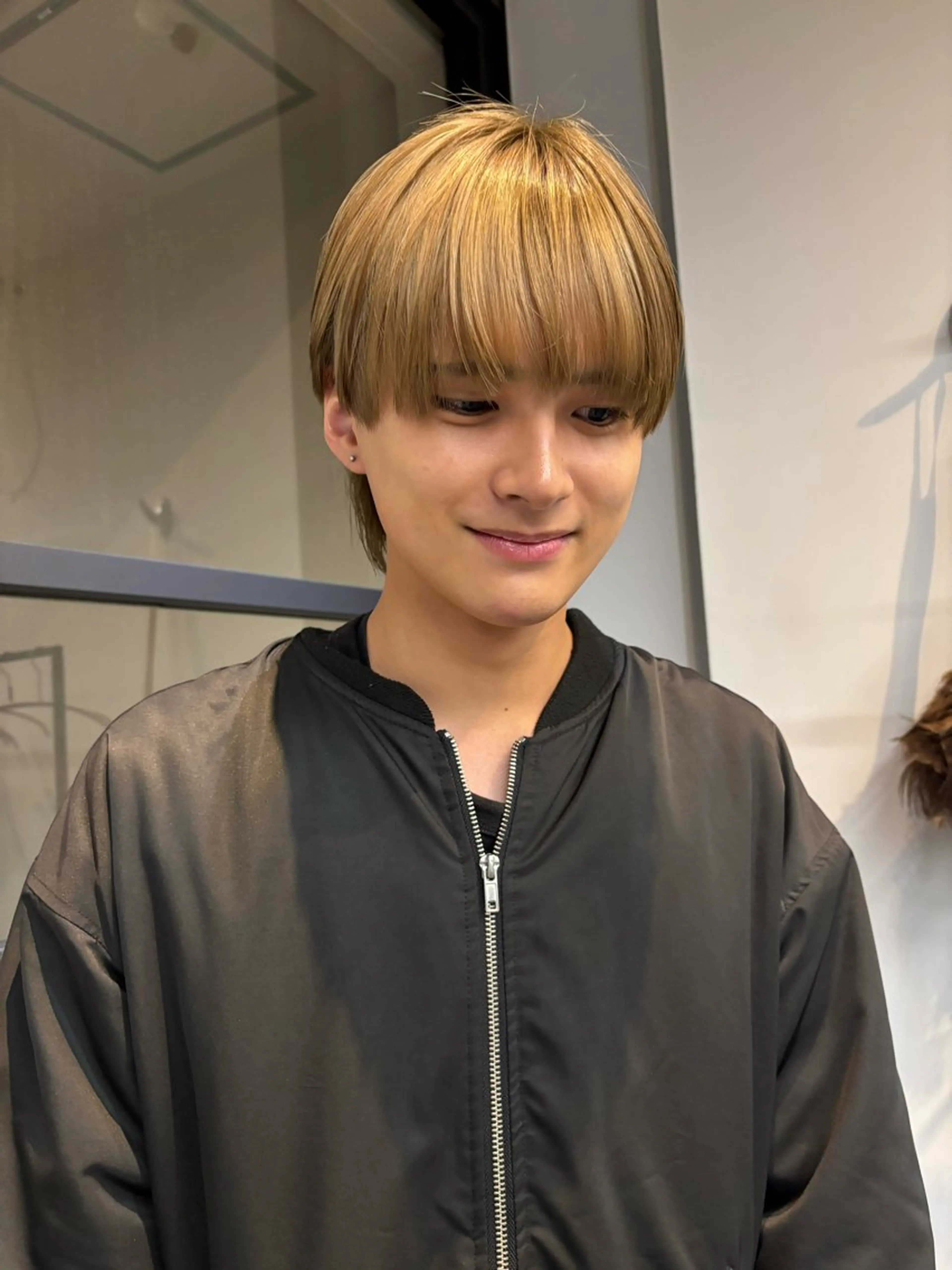 カラー メンズ メンズブリーチ ブリーチ ボブカットモデル hatsuneのヘアスタイル