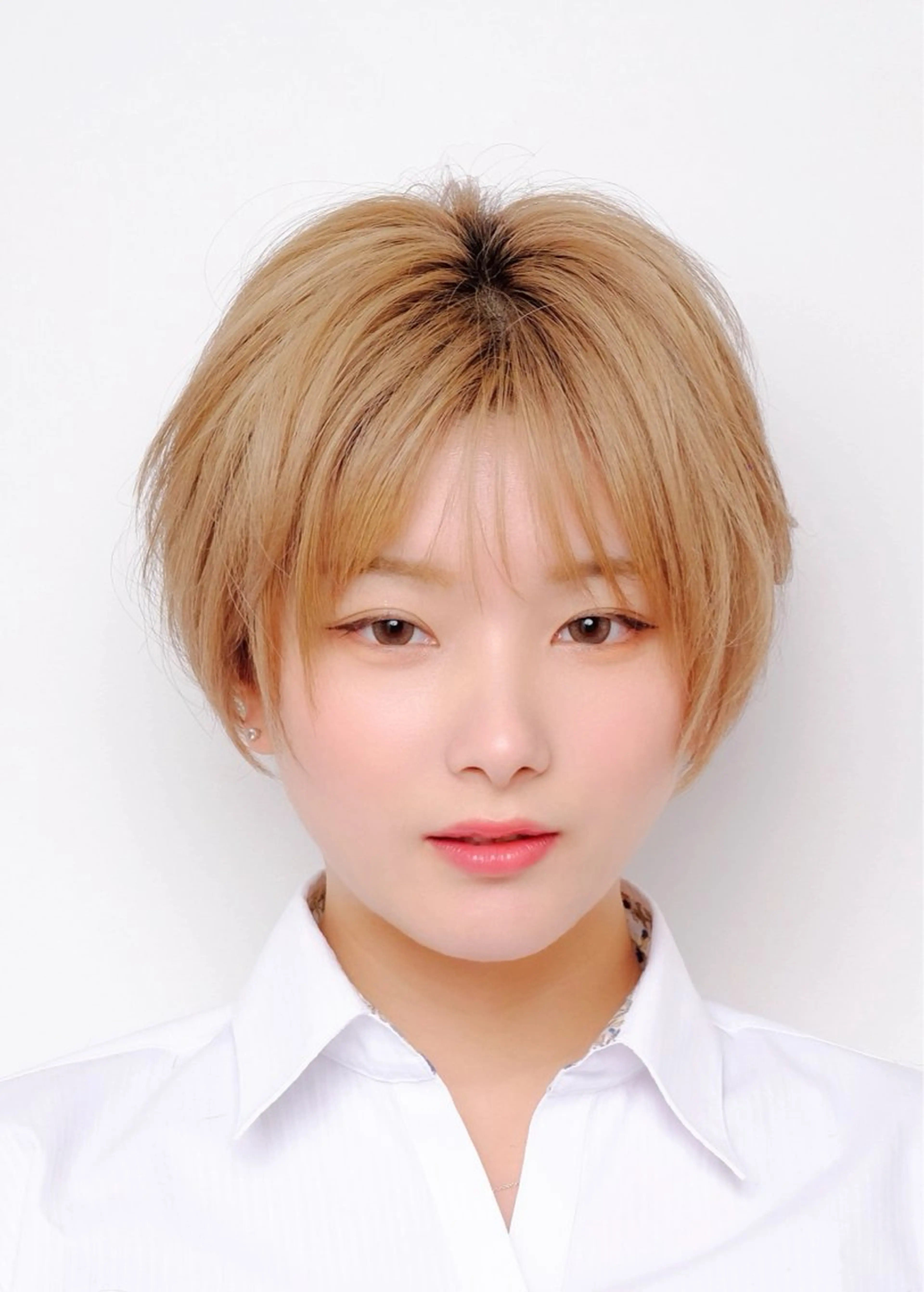 ショート シースルーバング カット Ten所属・コバヤシ リョウタのヘアスタイル