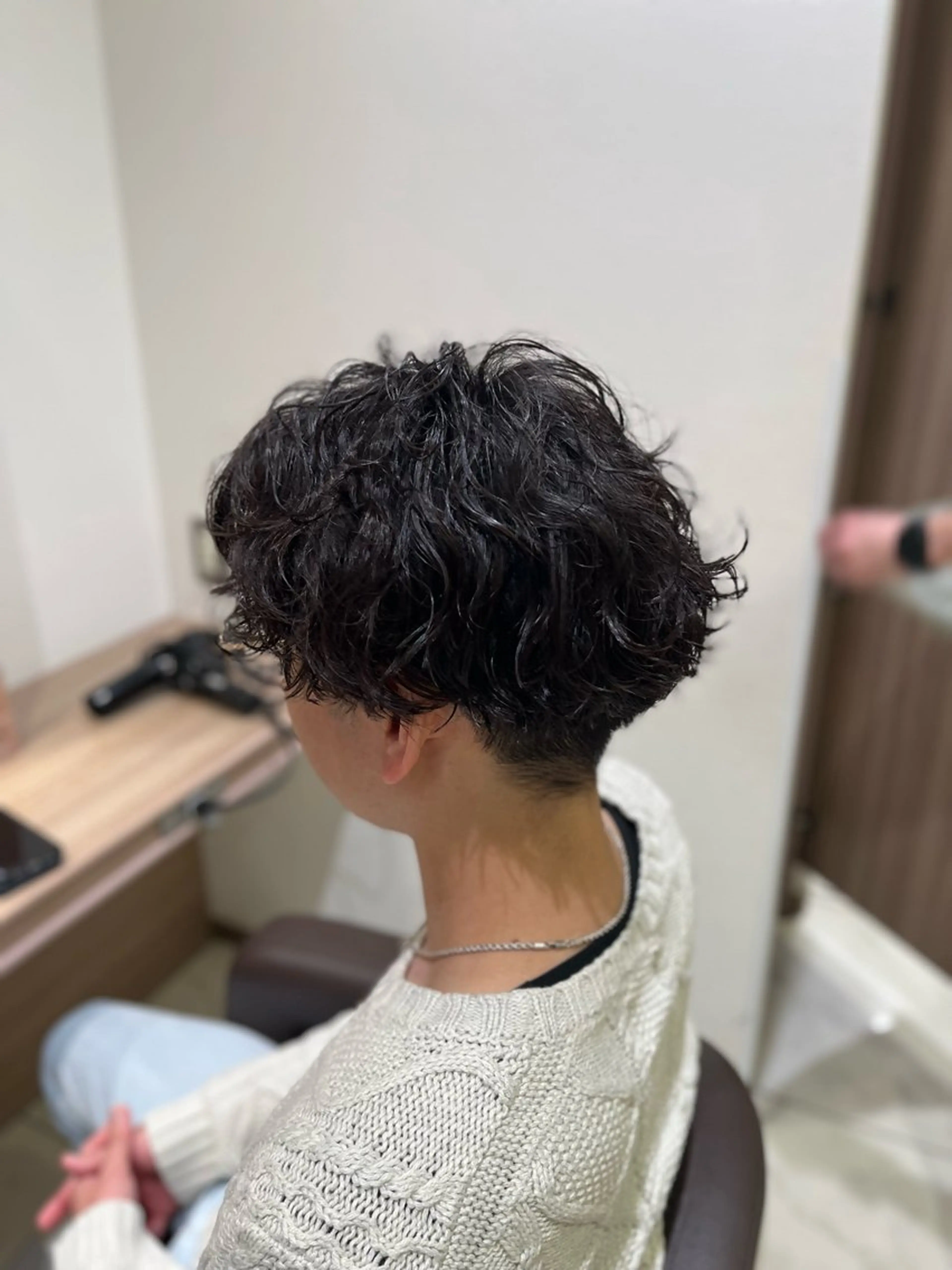 パーマ メンズ メンズパーマ スパイラルパーマ 【メンズパーマ✨️ フェザーパーマ】岩城のヘアスタイル